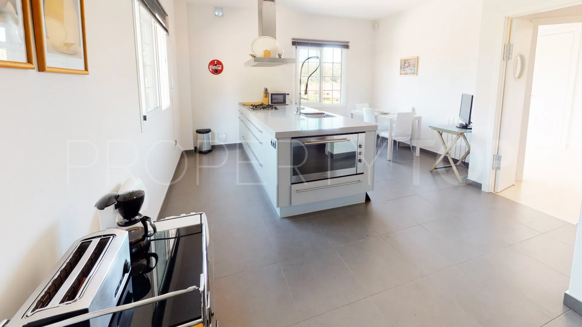 For sale villa in Sotogrande Alto with 7 bedrooms