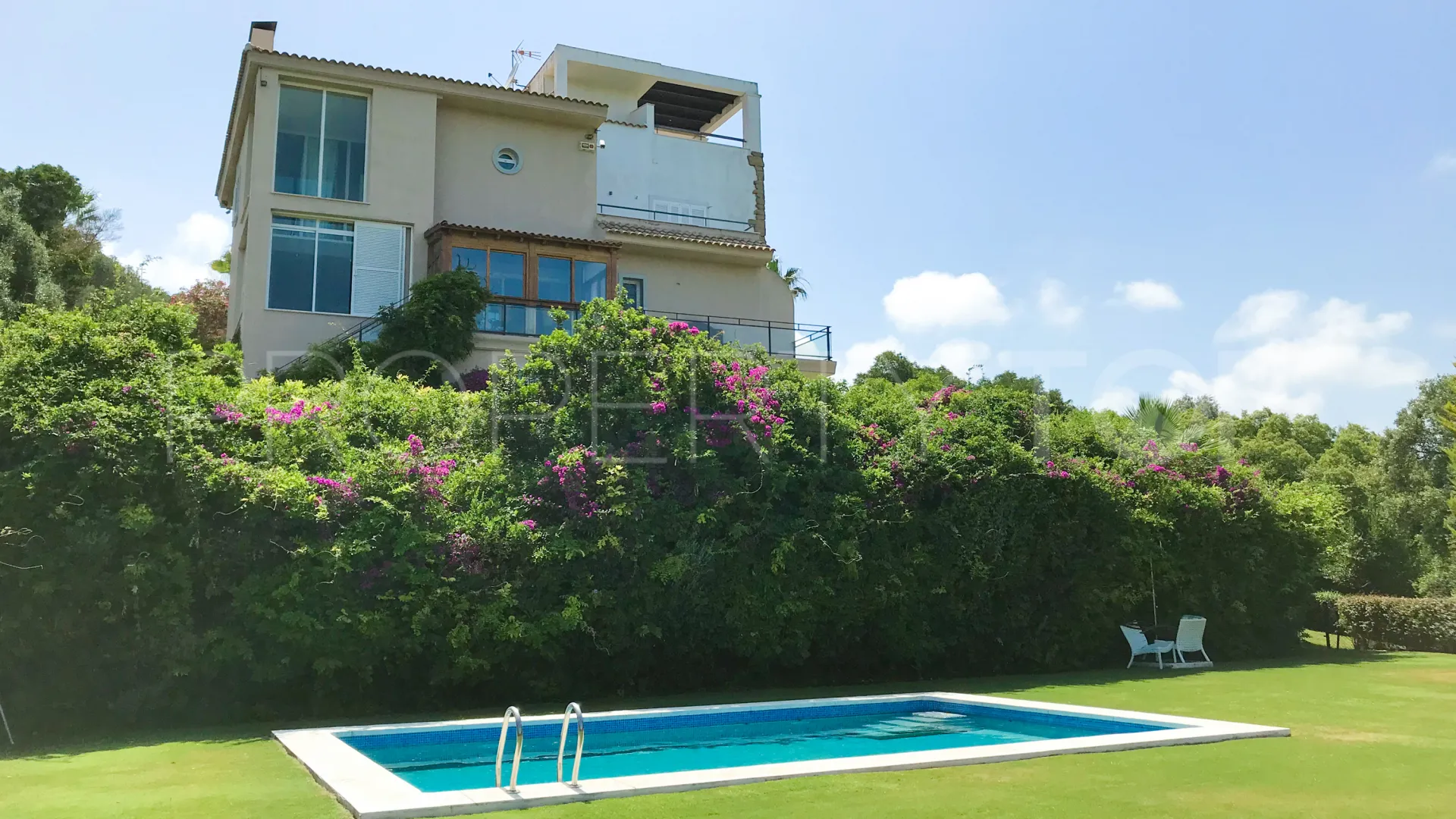 For sale villa in Sotogrande Alto with 7 bedrooms