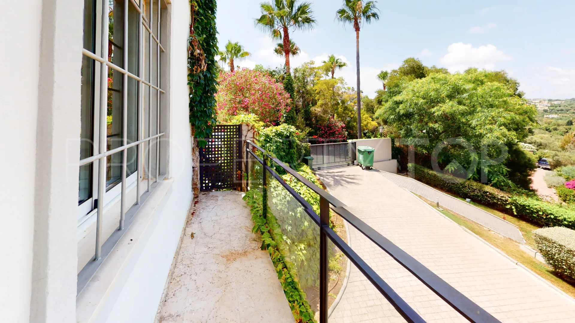 For sale villa in Sotogrande Alto with 7 bedrooms
