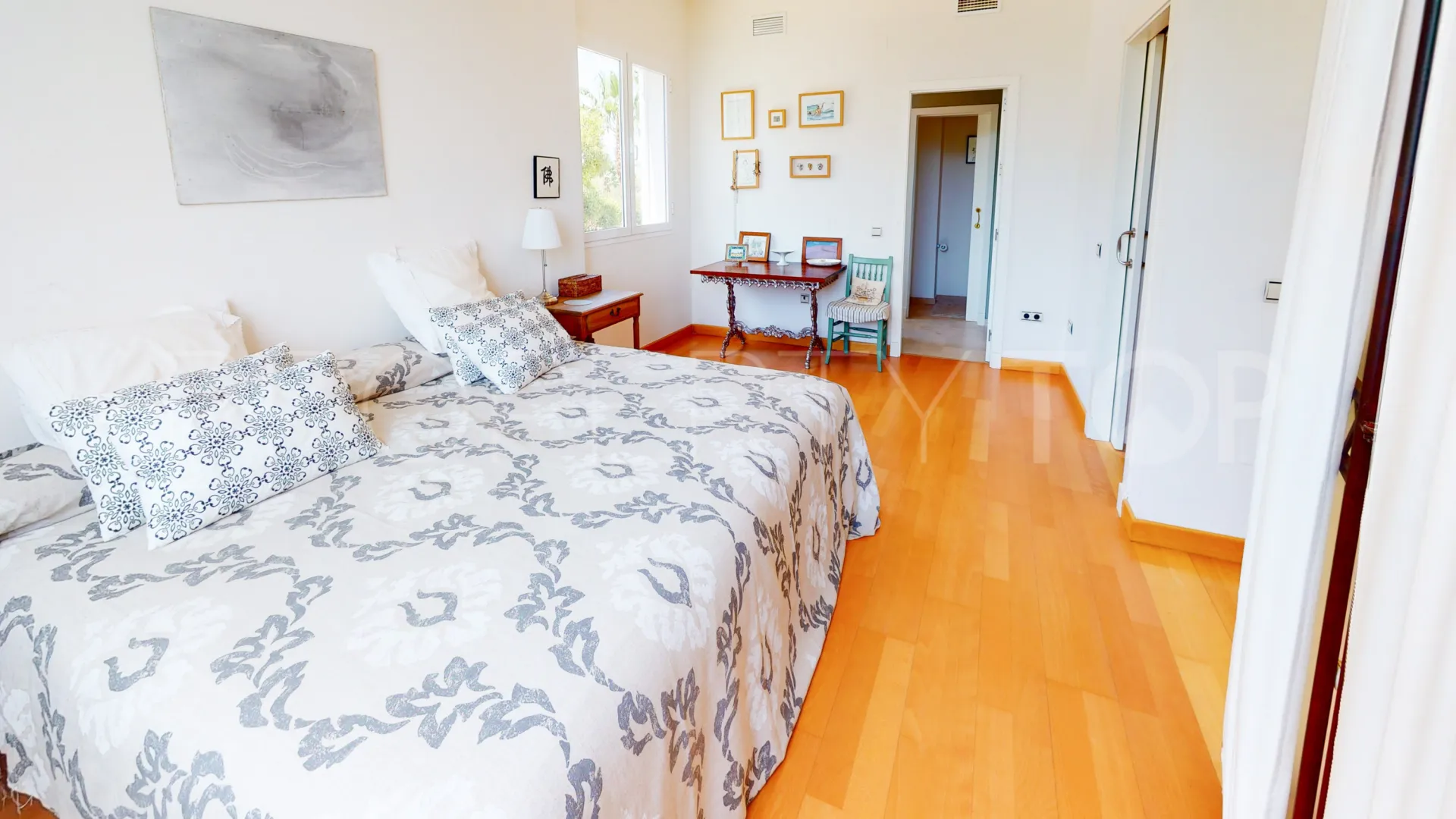 For sale villa in Sotogrande Alto with 7 bedrooms