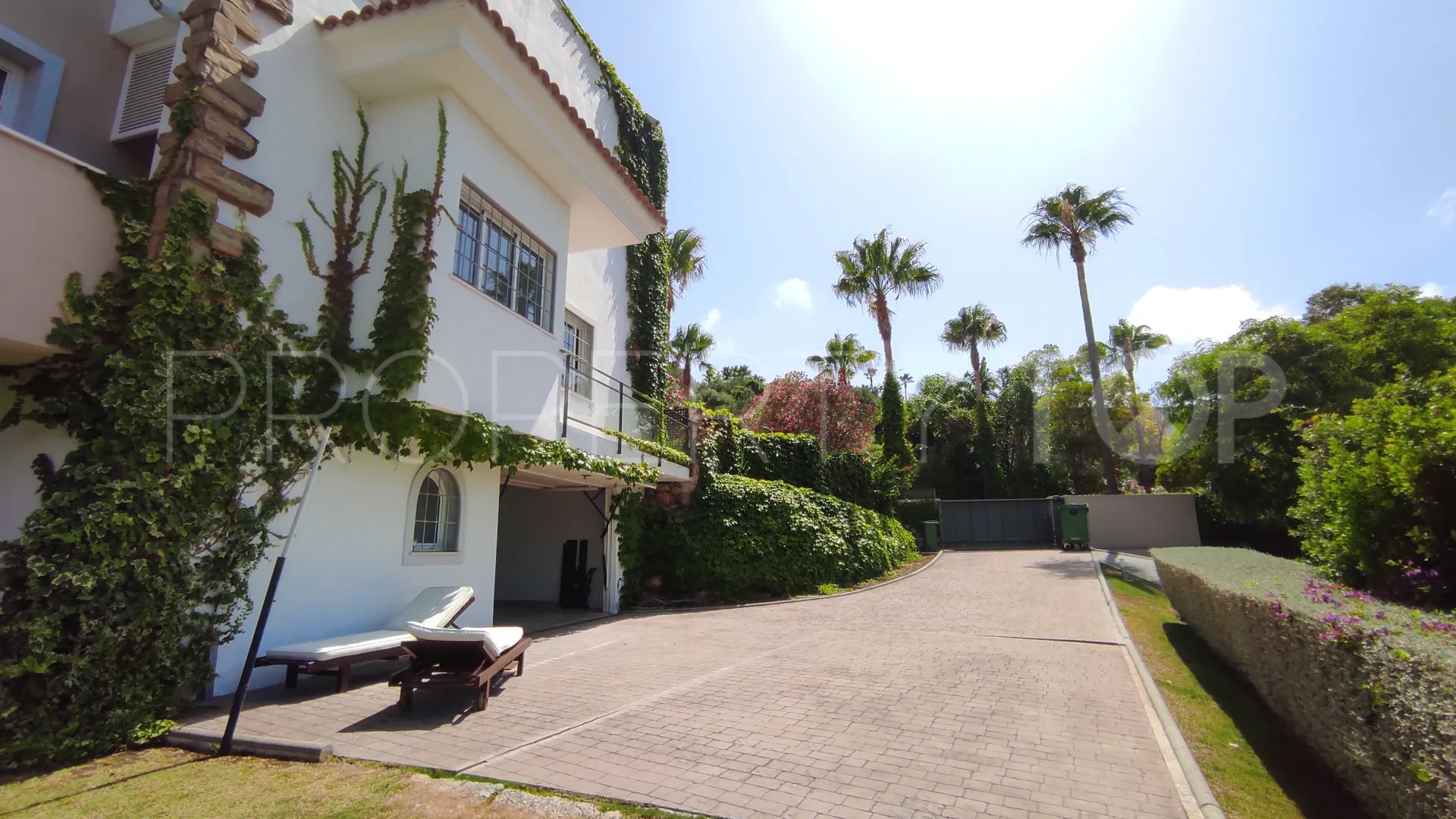 For sale villa in Sotogrande Alto with 7 bedrooms