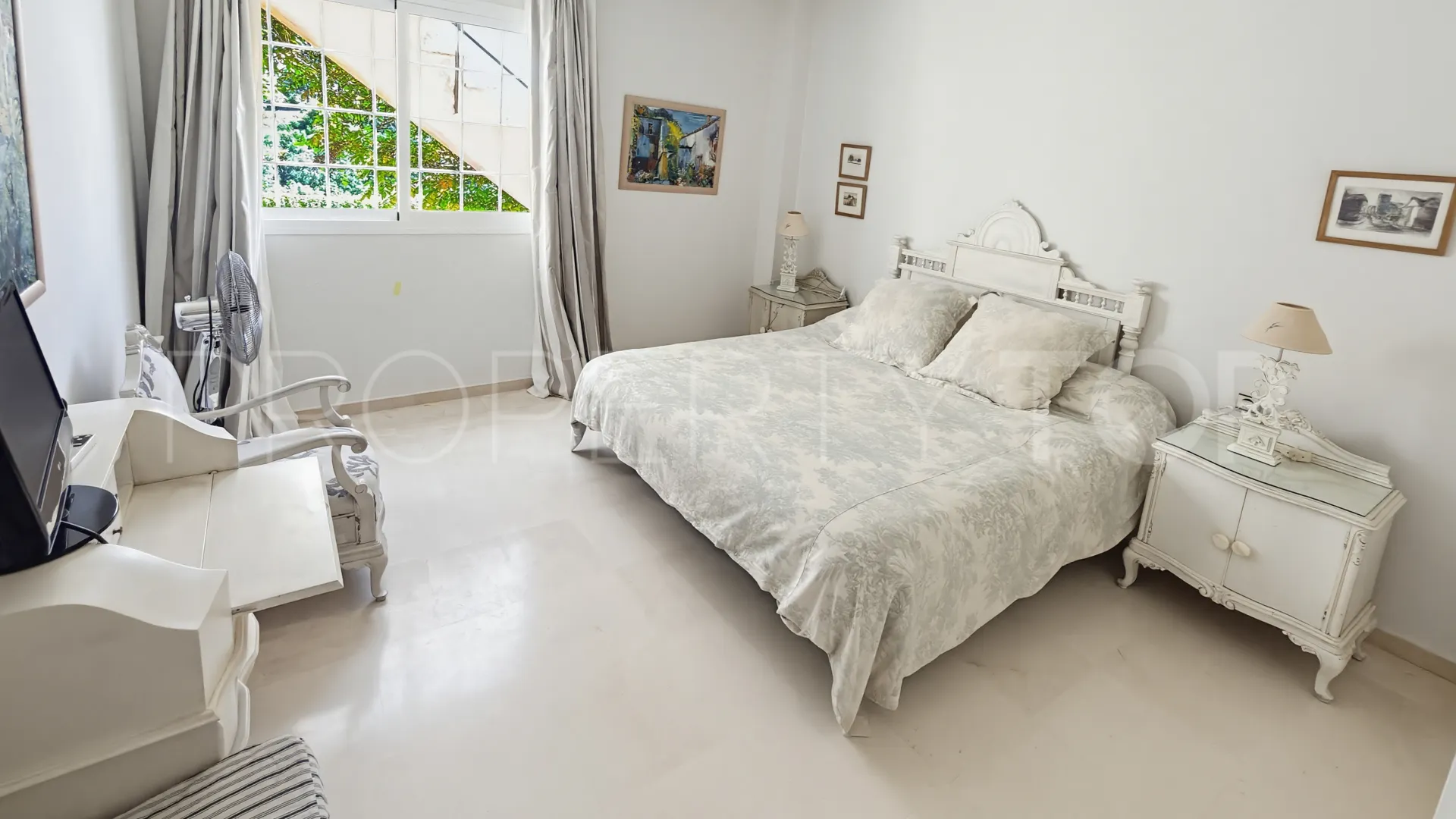 For sale villa in Sotogrande Alto with 7 bedrooms