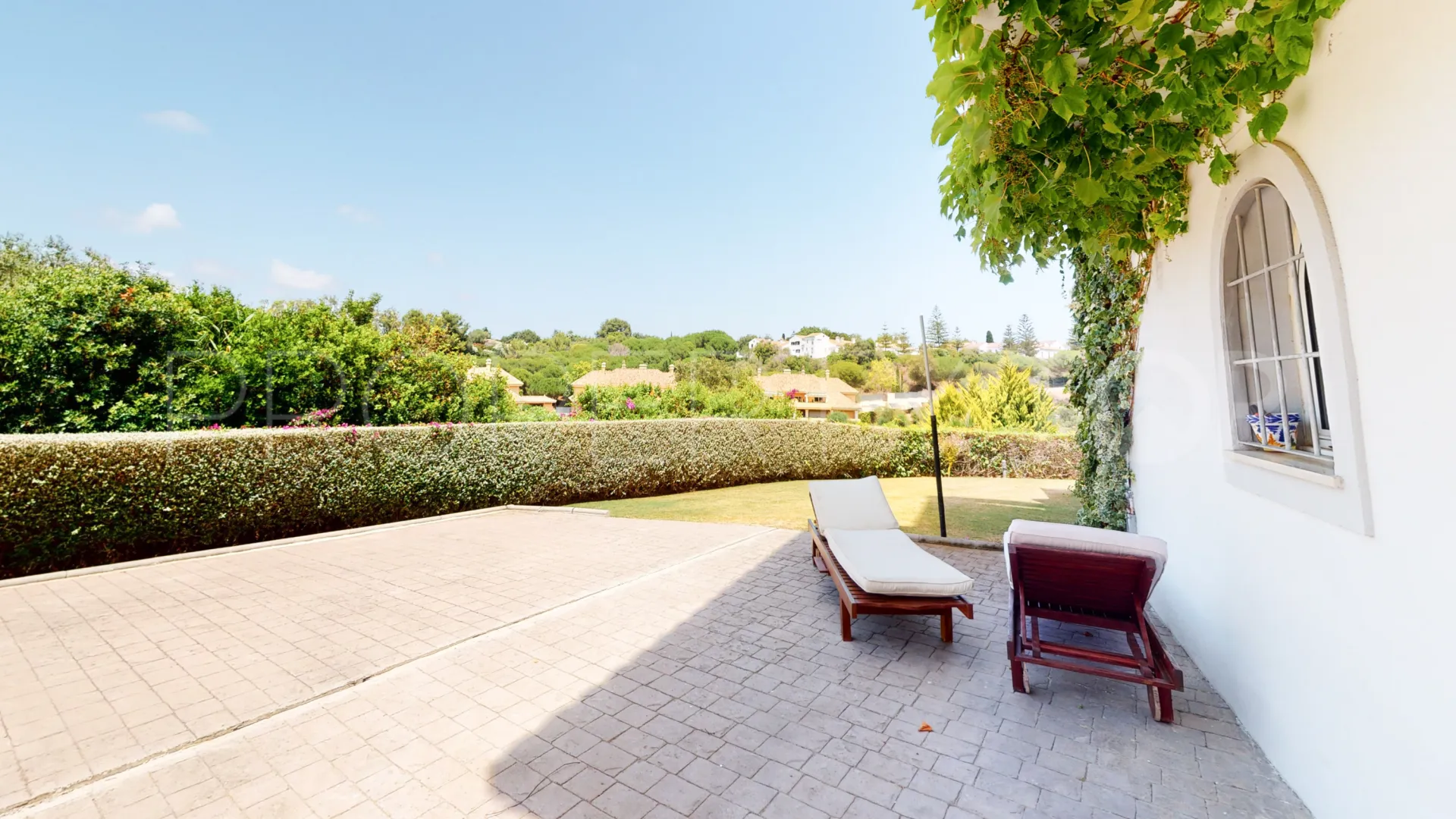For sale villa in Sotogrande Alto with 7 bedrooms
