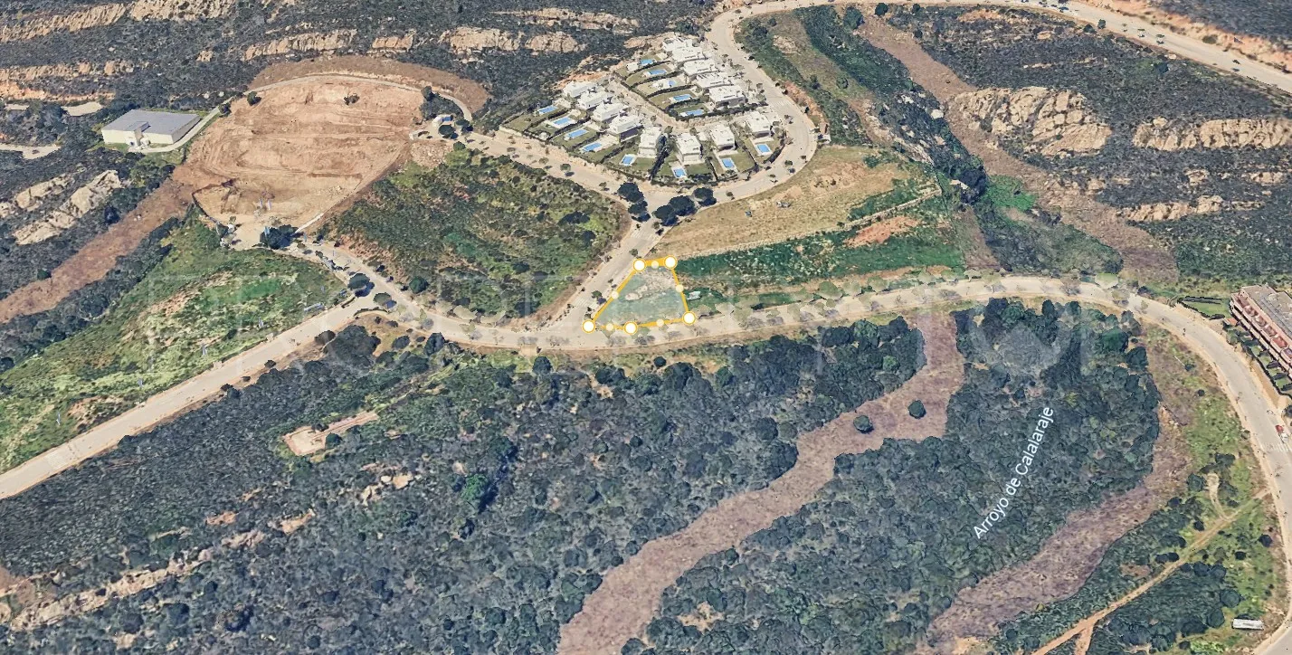 Parcela en Bahia de las Rocas | 881m² parcela, €590k