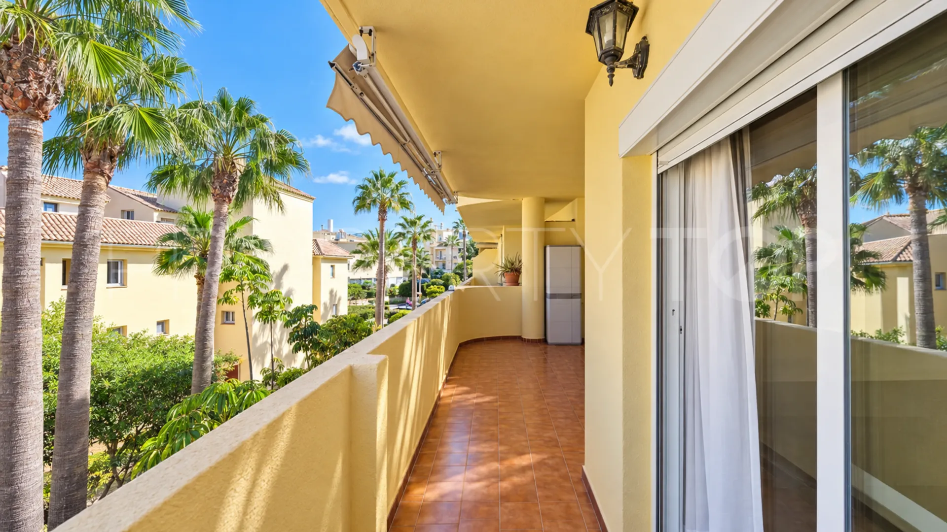 2 bedrooms apartment for sale in La Duquesa