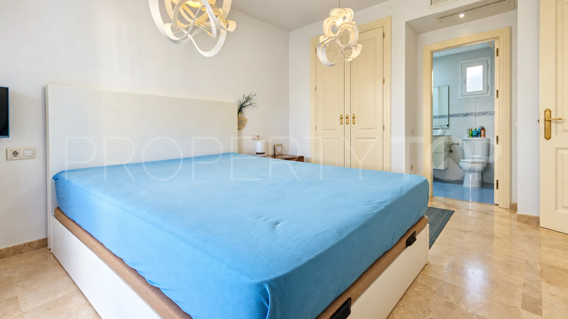 2 bedrooms apartment for sale in La Duquesa