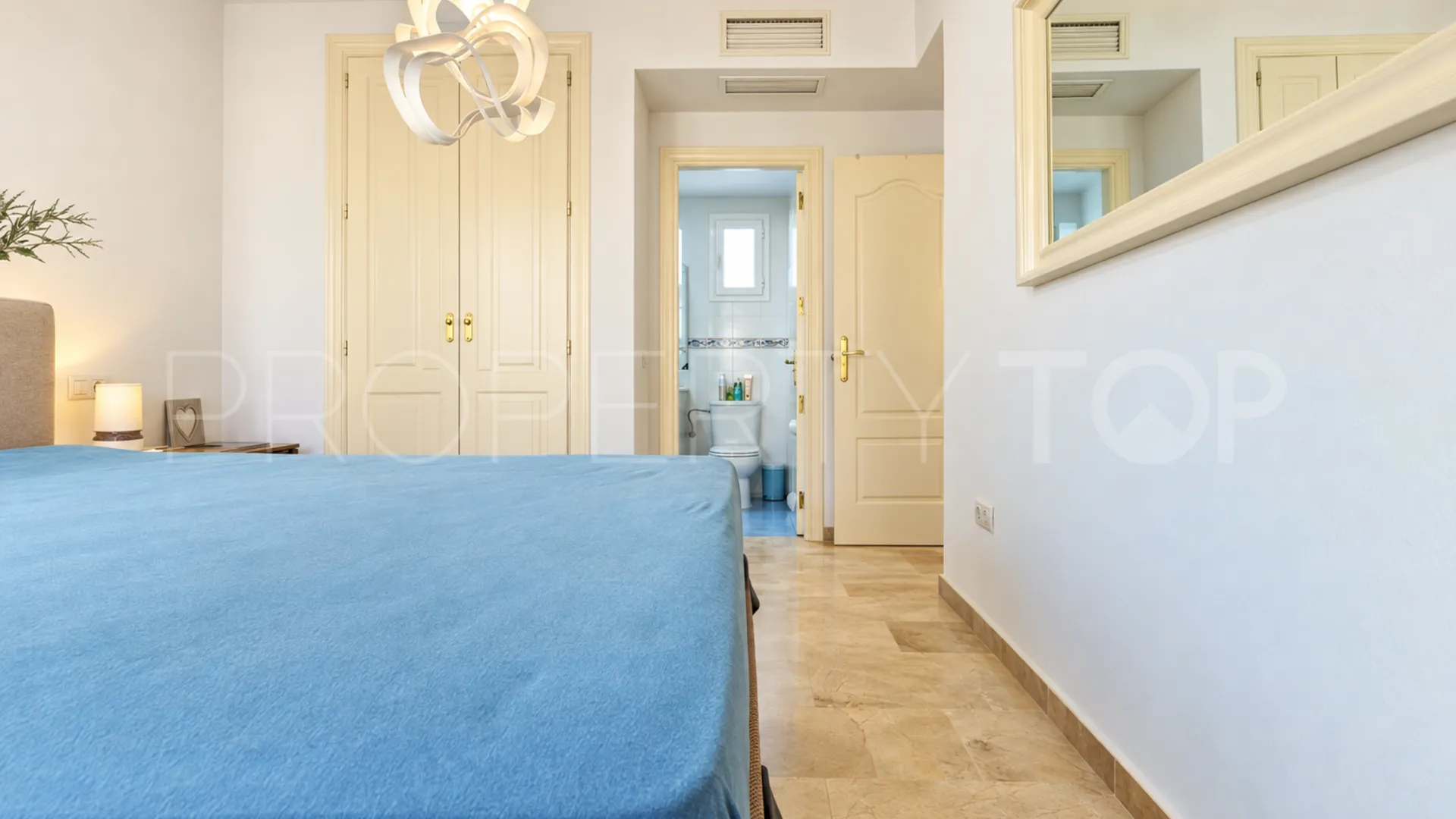 2 bedrooms apartment for sale in La Duquesa