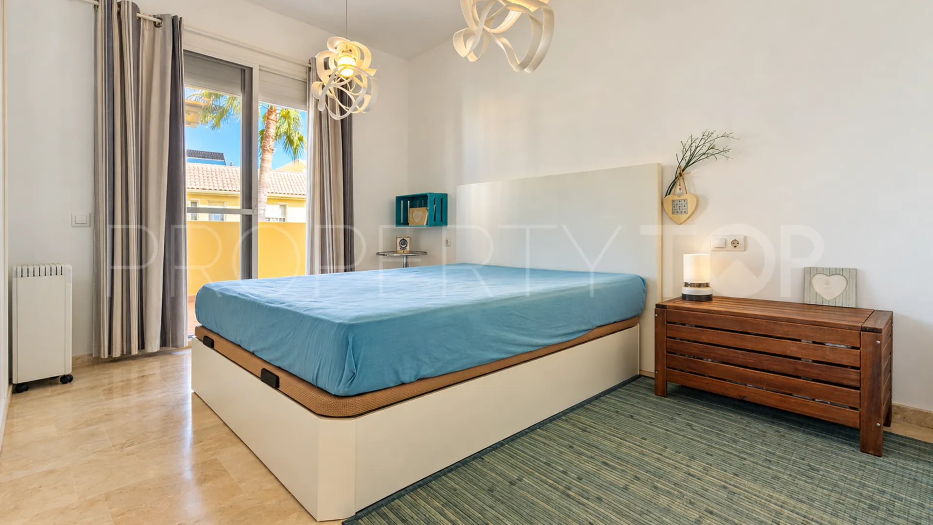 2 bedrooms apartment for sale in La Duquesa