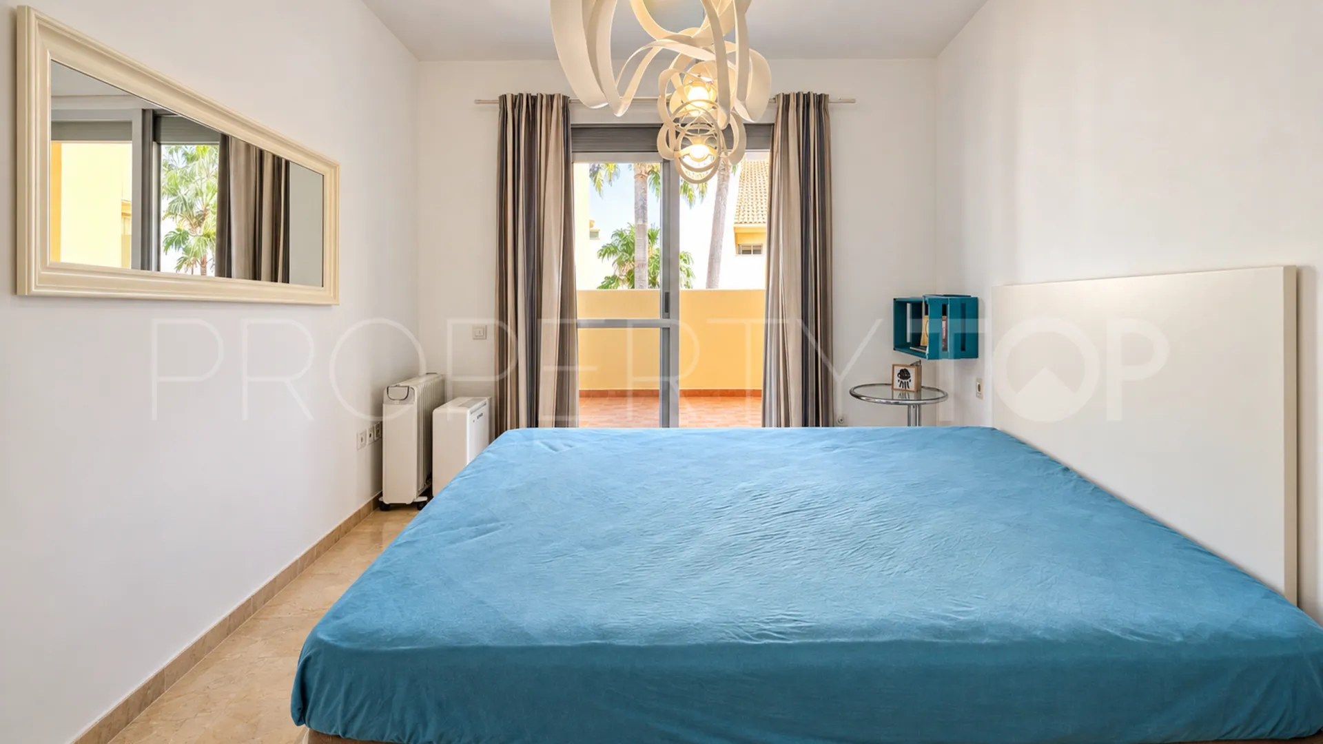 2 bedrooms apartment for sale in La Duquesa