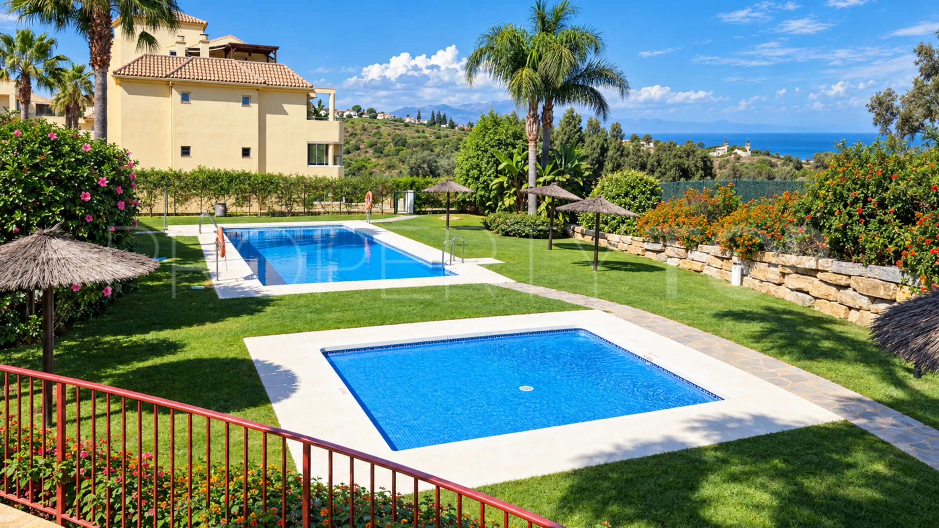 2 bedrooms apartment for sale in La Duquesa