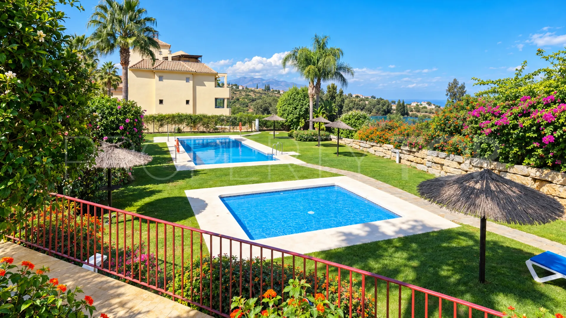 2 bedrooms apartment for sale in La Duquesa
