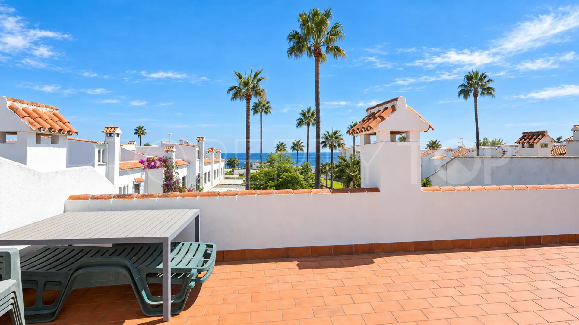 Adosado con 4 dormitorios en venta en Marina de Casares