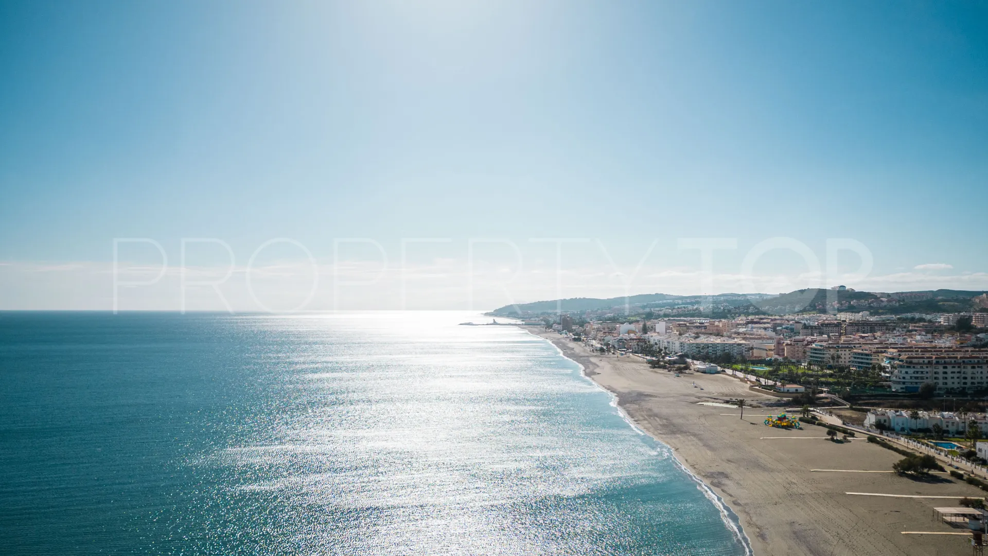 Adosado con 4 dormitorios en venta en Marina de Casares