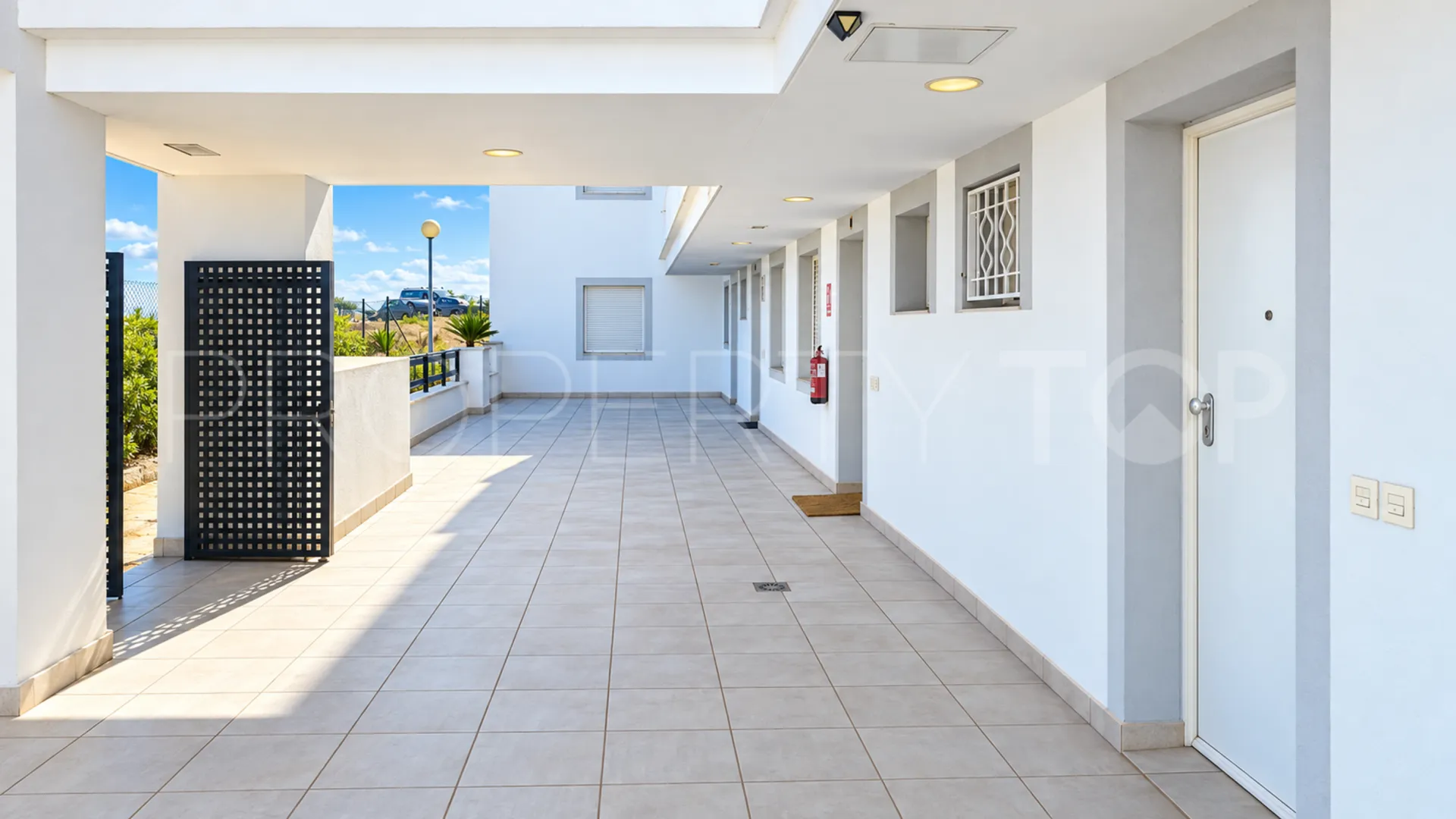 Casares Playa, apartamento planta baja de 2 dormitorios en venta