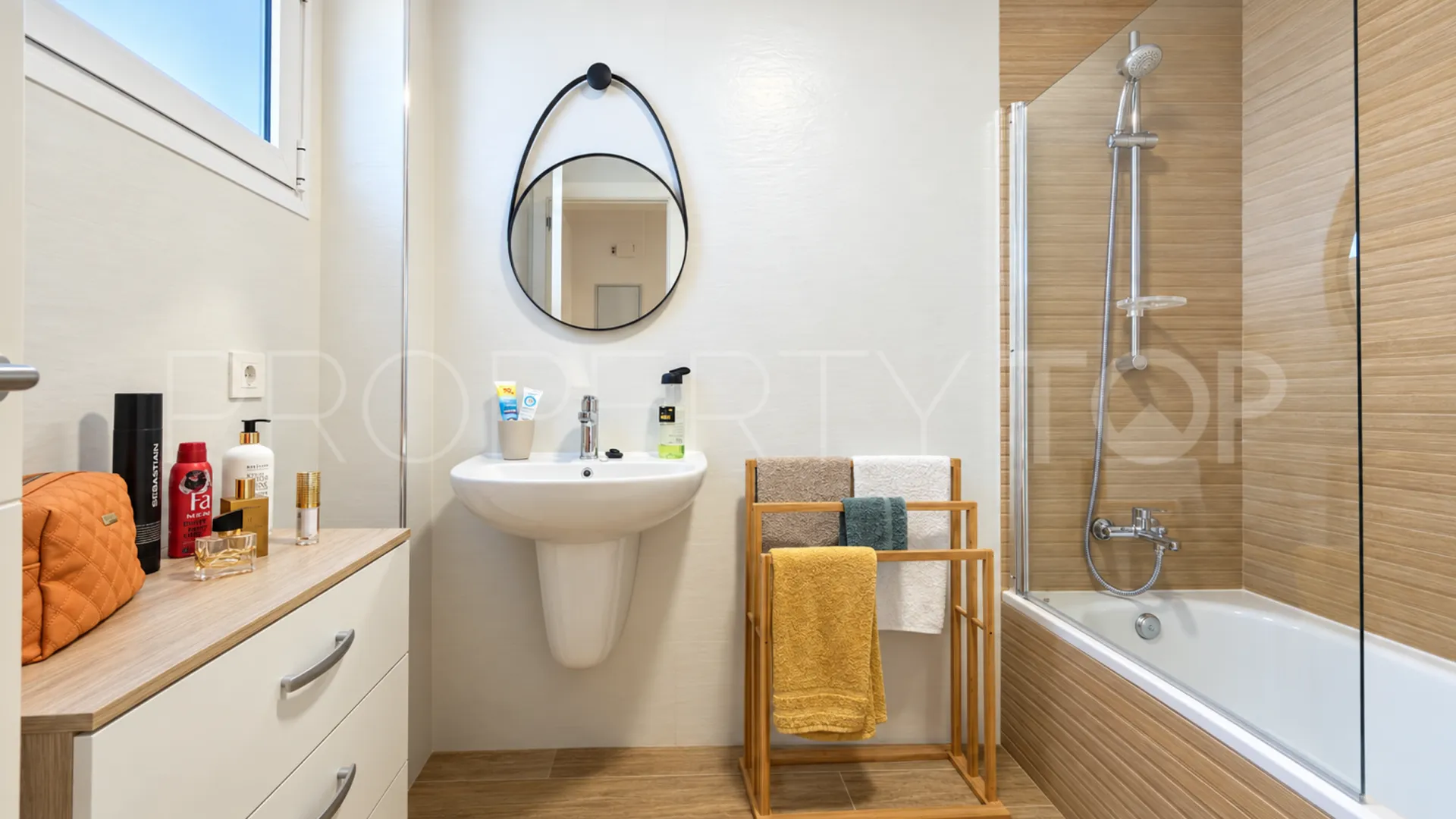 Casares Playa, apartamento planta baja de 2 dormitorios en venta