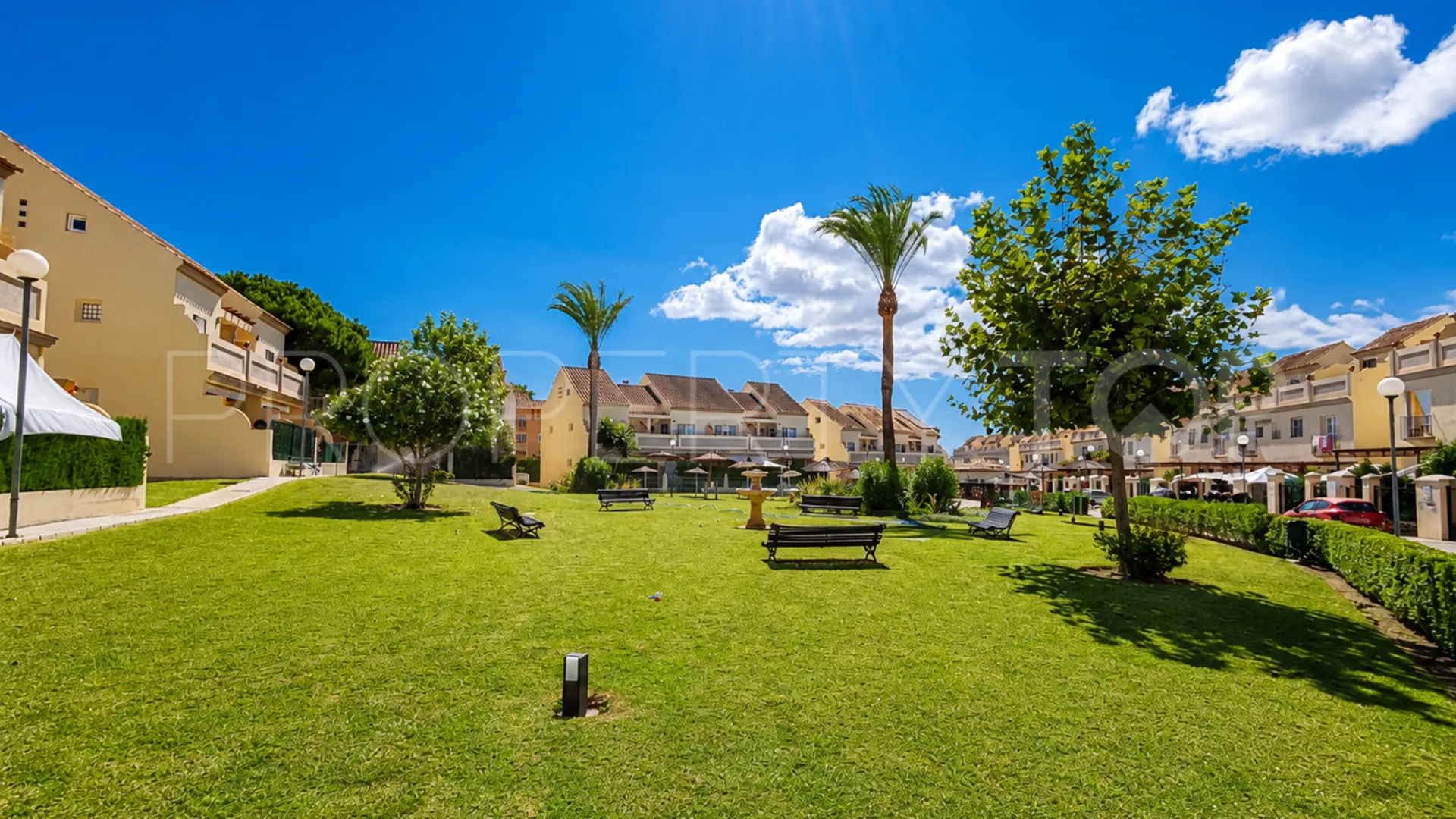 Pareado con 3 dormitorios en venta en La Duquesa Golf