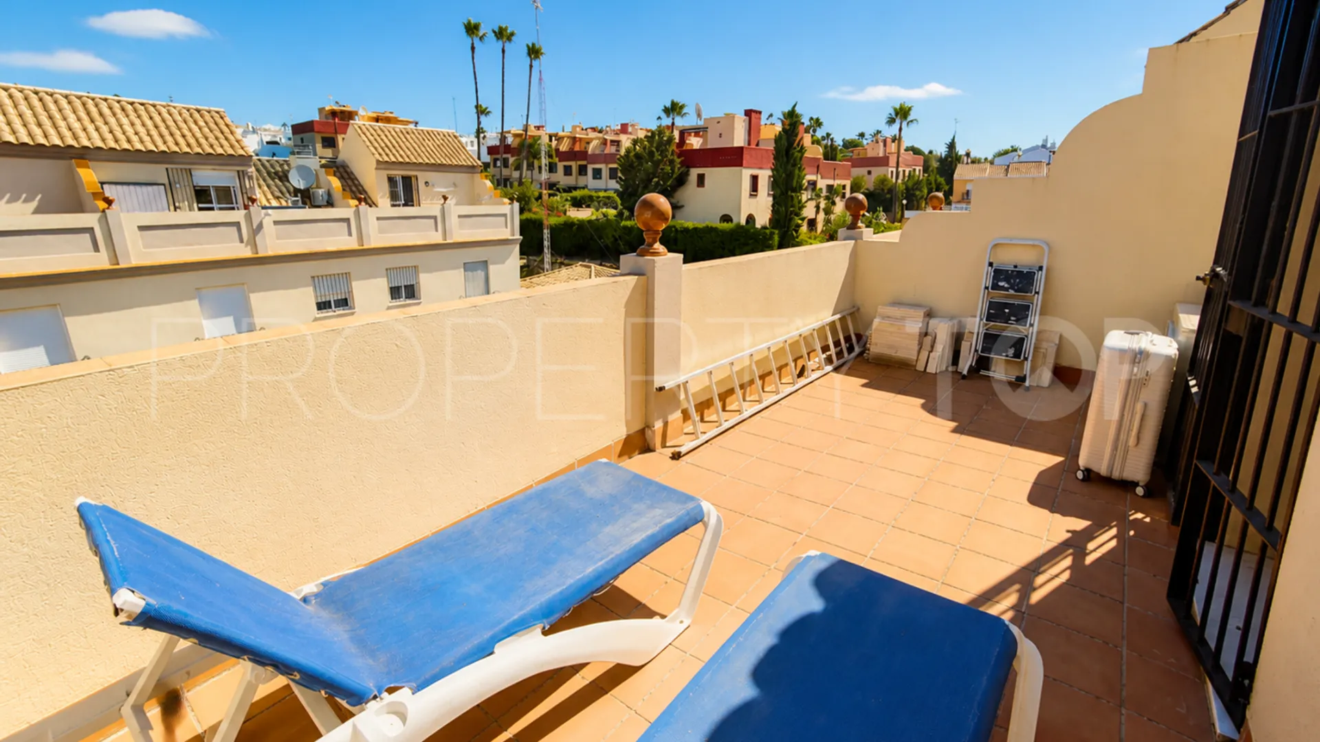 Pareado con 3 dormitorios en venta en La Duquesa Golf