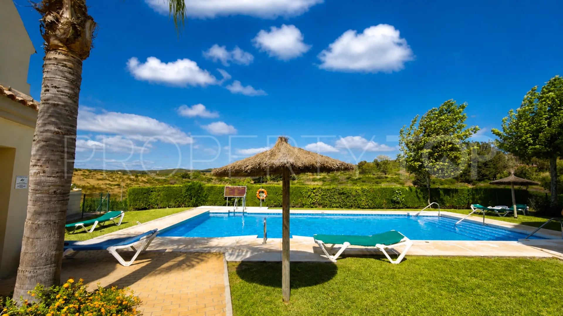 Pareado con 3 dormitorios en venta en La Duquesa Golf