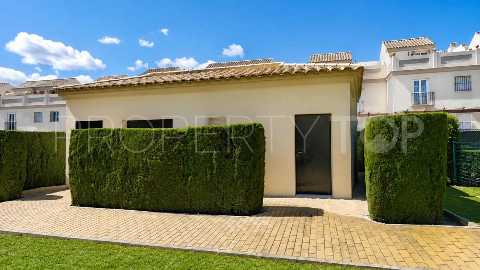 Pareado con 3 dormitorios en venta en La Duquesa Golf
