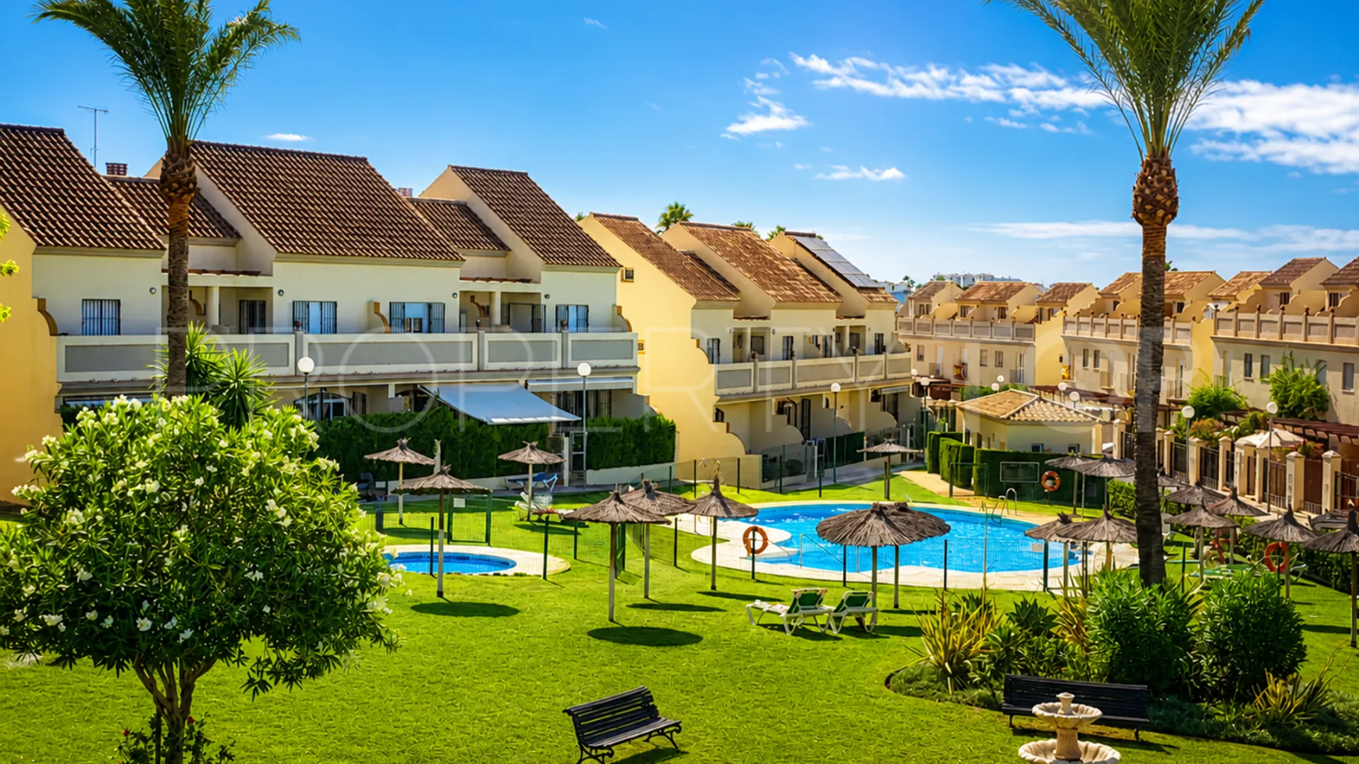 Pareado con 3 dormitorios en venta en La Duquesa Golf