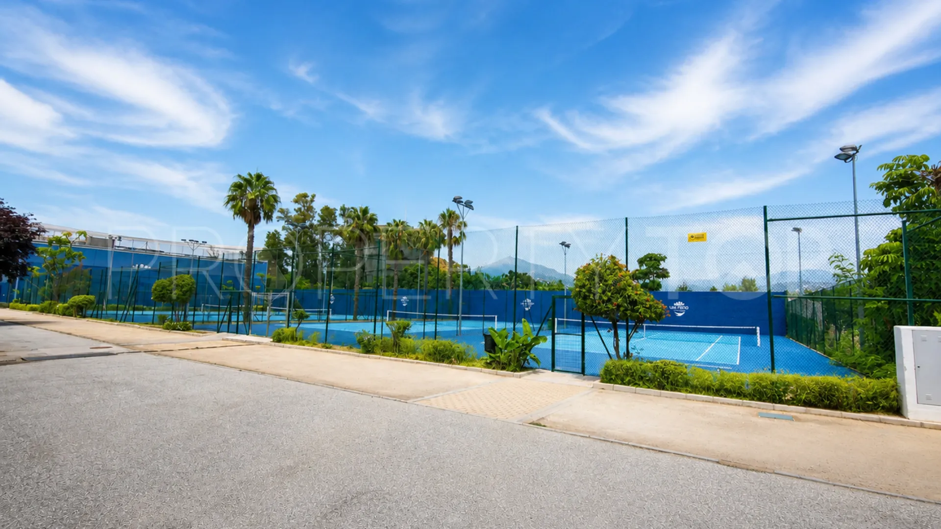 Apartamento planta baja a la venta con 2 dormitorios en San Pedro de Alcantara