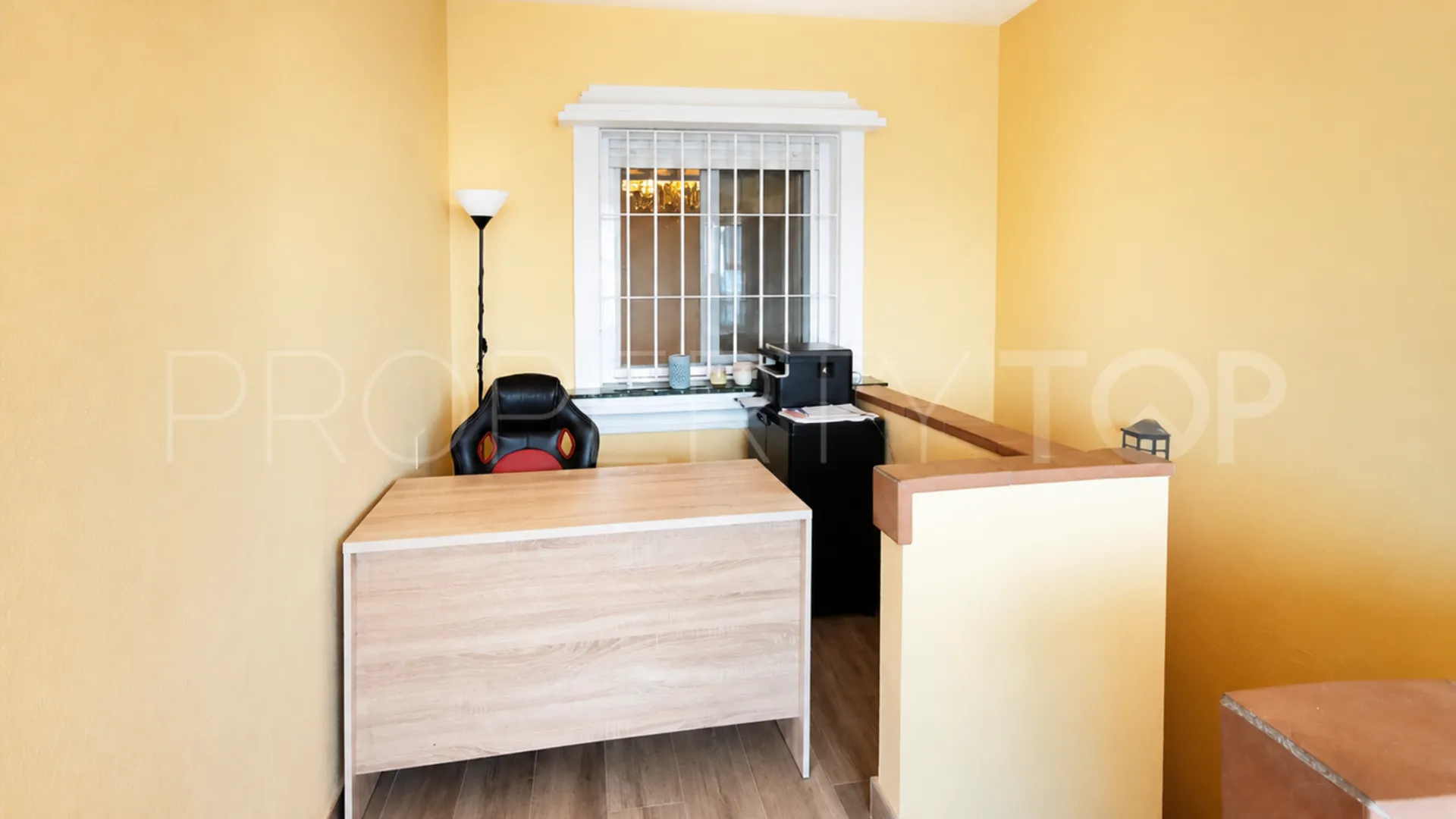 Ground floor apartment with 3 bedrooms for sale in La Duquesa