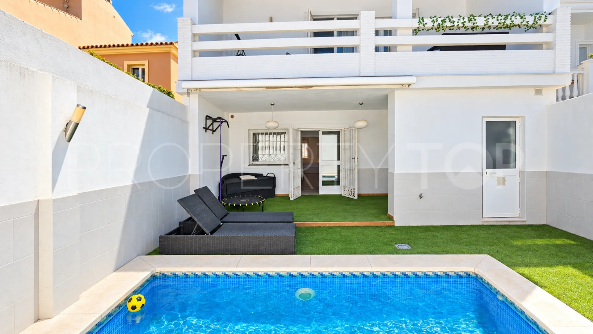 Casares Pueblo, adosado con 3 dormitorios a la venta