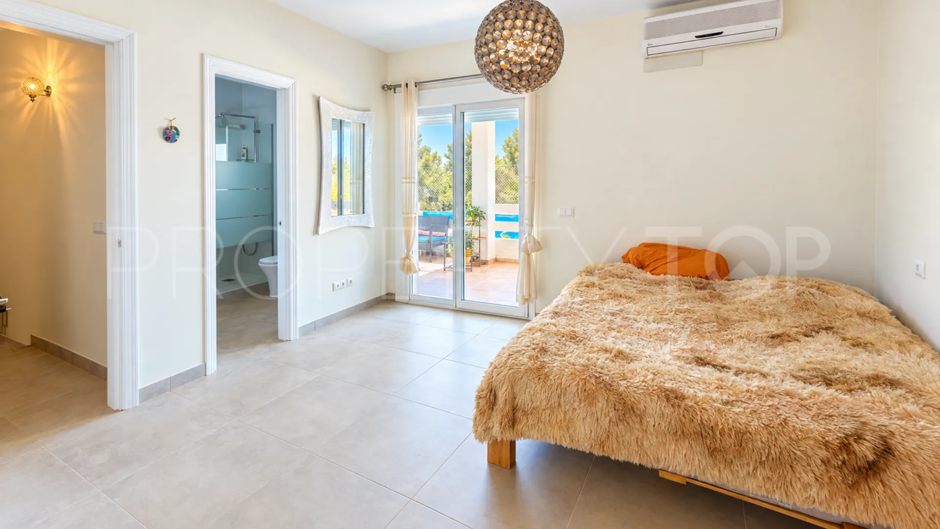 Casares Pueblo, adosado con 3 dormitorios a la venta