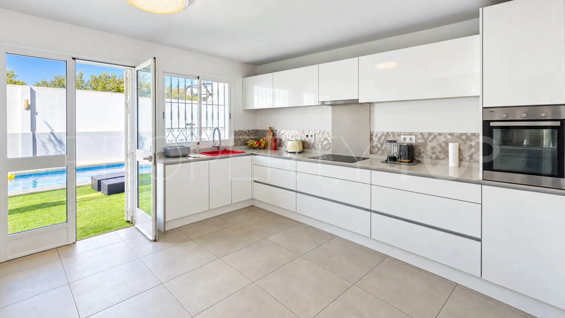 Casares Pueblo, adosado con 3 dormitorios a la venta