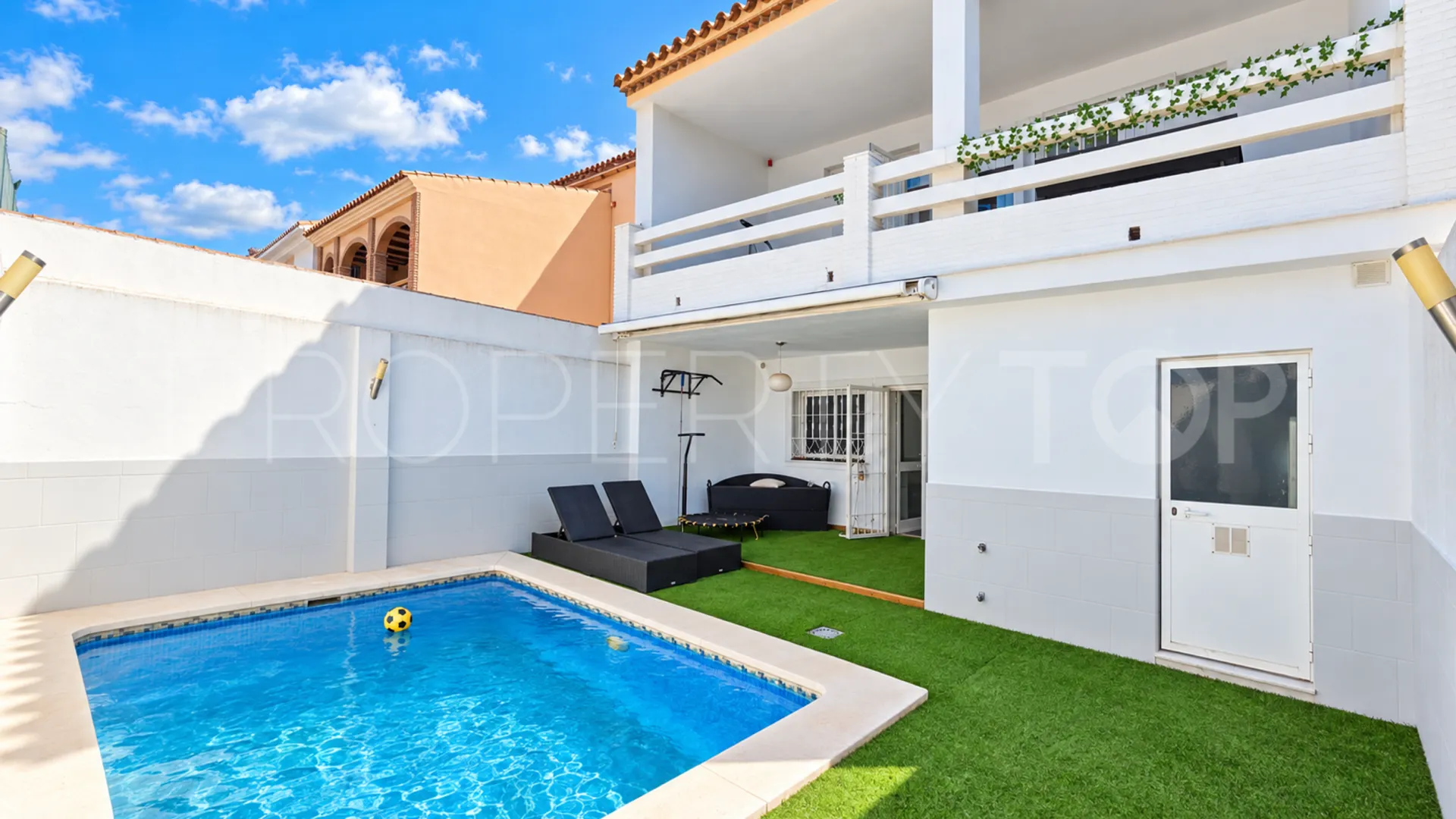 Casares Pueblo, adosado con 3 dormitorios a la venta