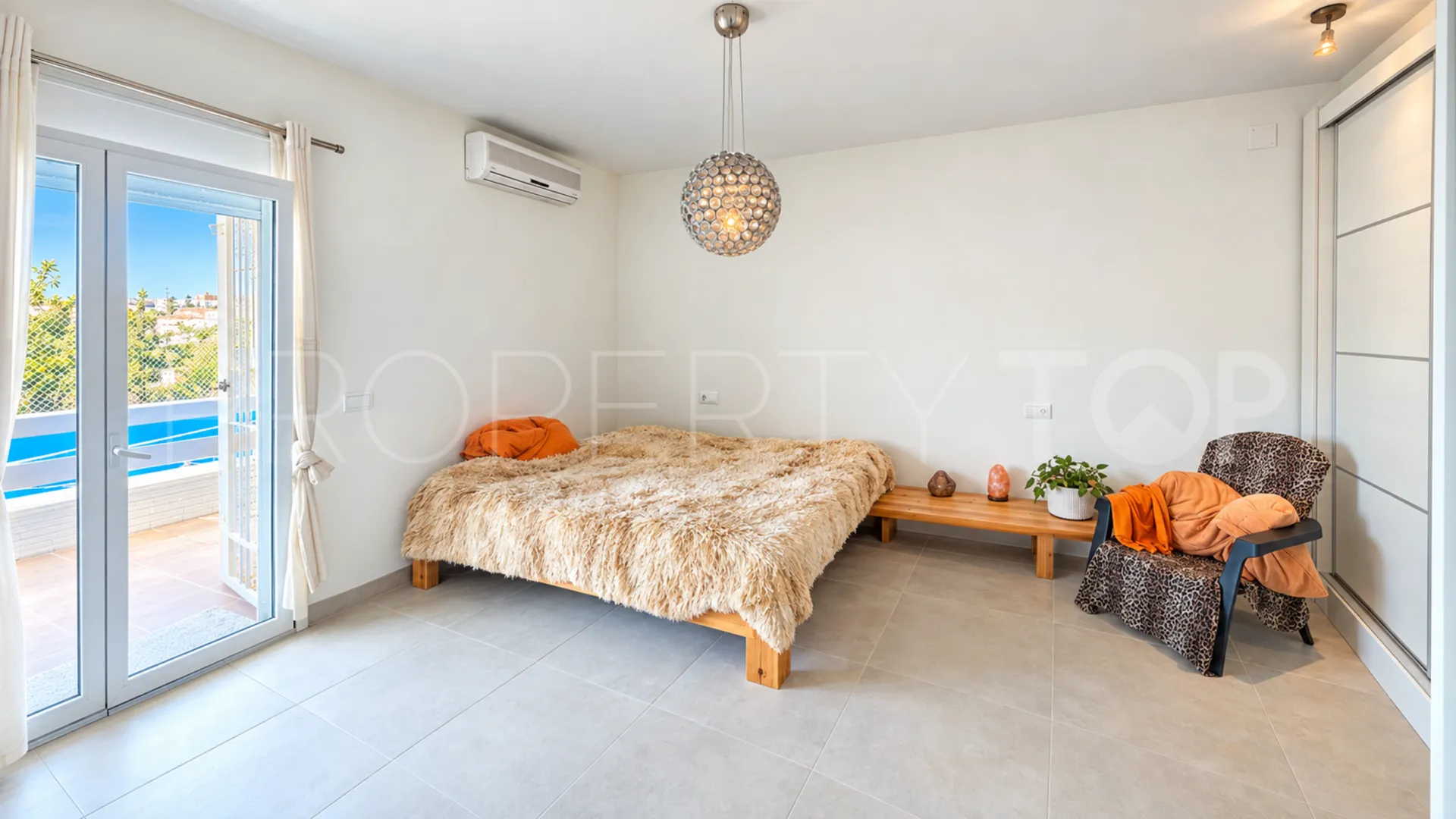 Casares Pueblo, adosado con 3 dormitorios a la venta