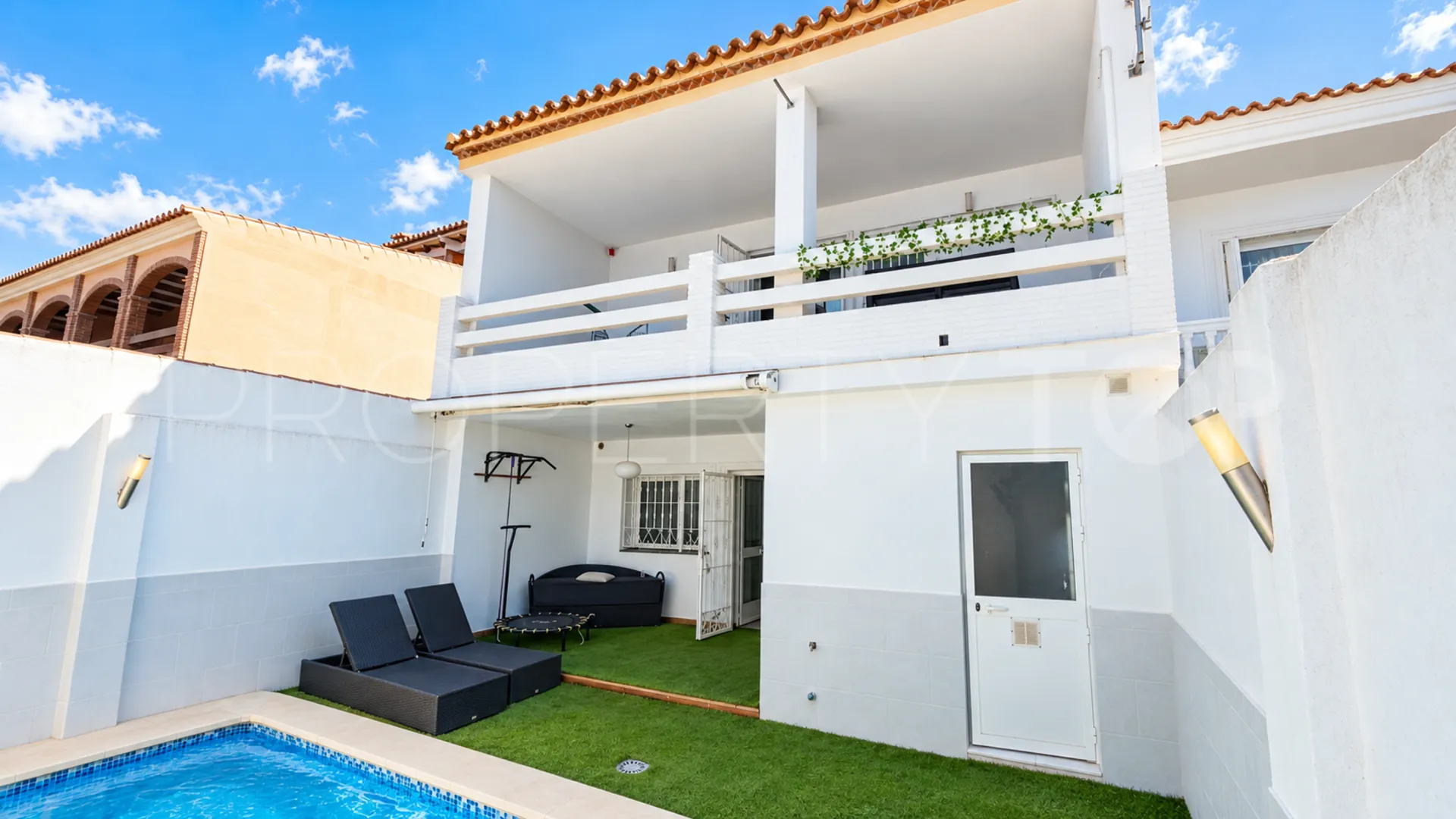 Casares Pueblo, adosado con 3 dormitorios a la venta