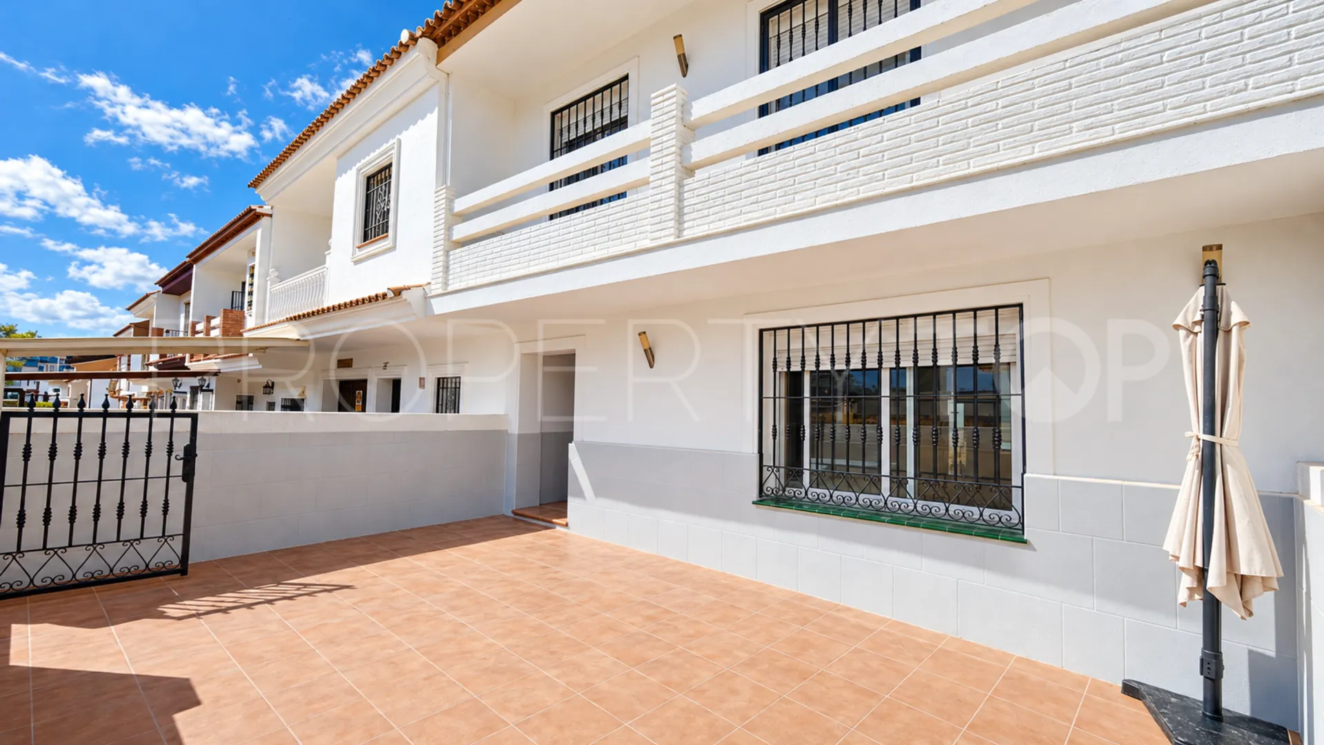 Casares Pueblo, adosado con 3 dormitorios a la venta