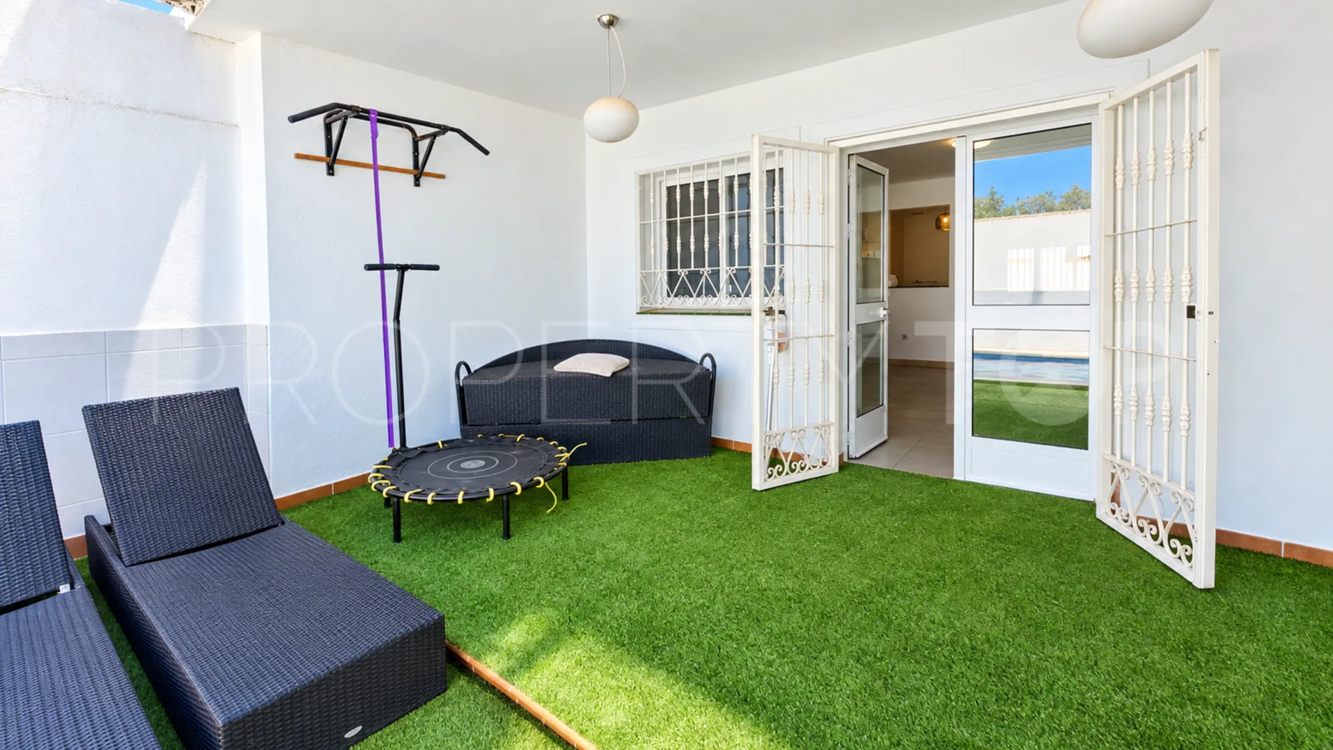 Casares Pueblo, adosado con 3 dormitorios a la venta