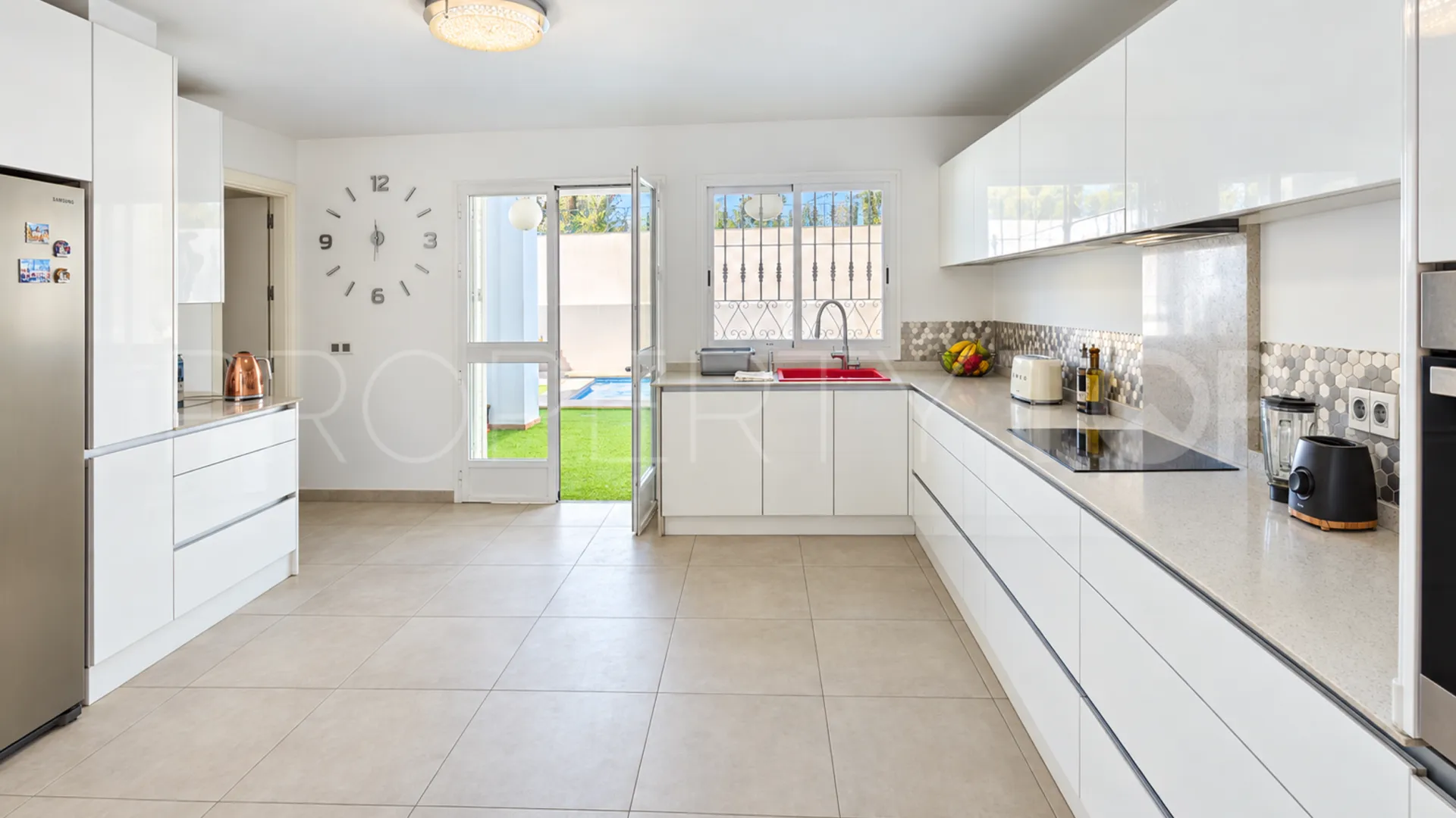Casares Pueblo, adosado con 3 dormitorios a la venta