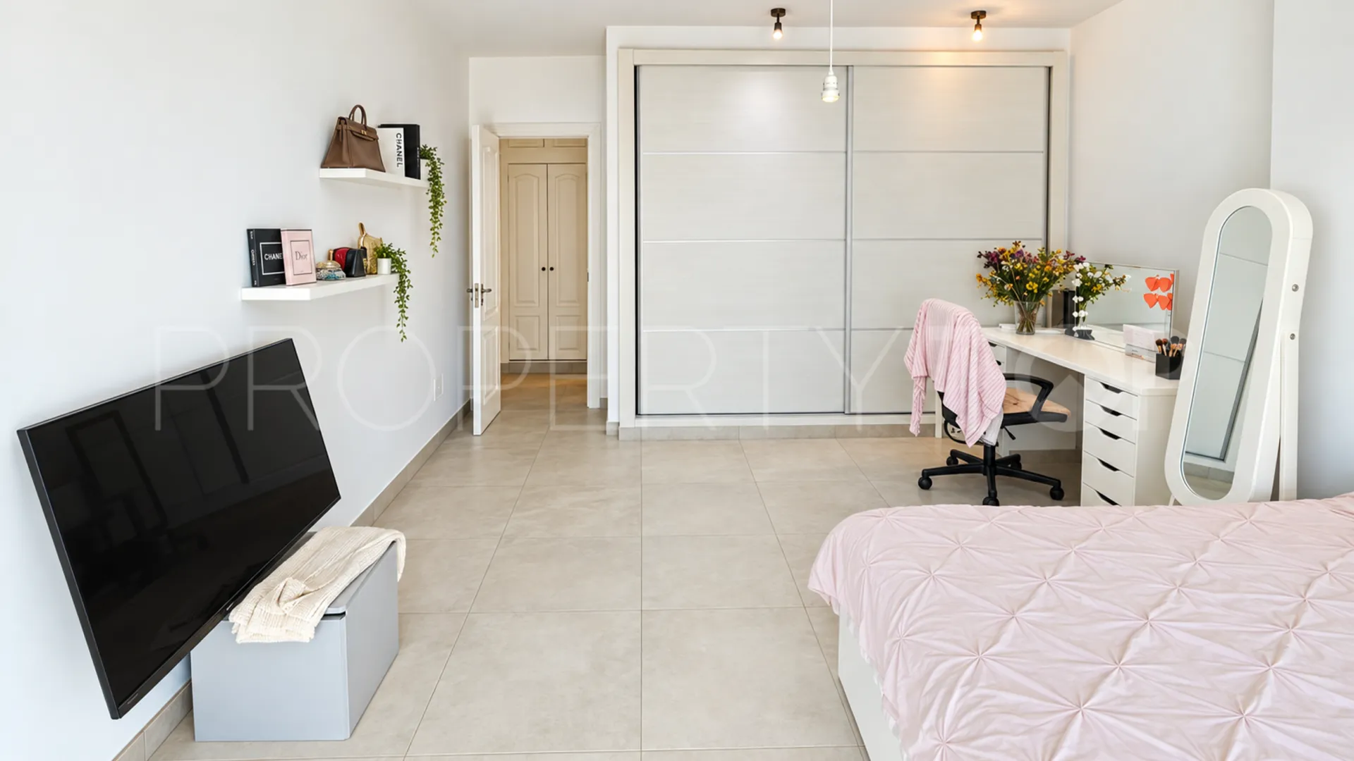 Casares Pueblo, adosado con 3 dormitorios a la venta