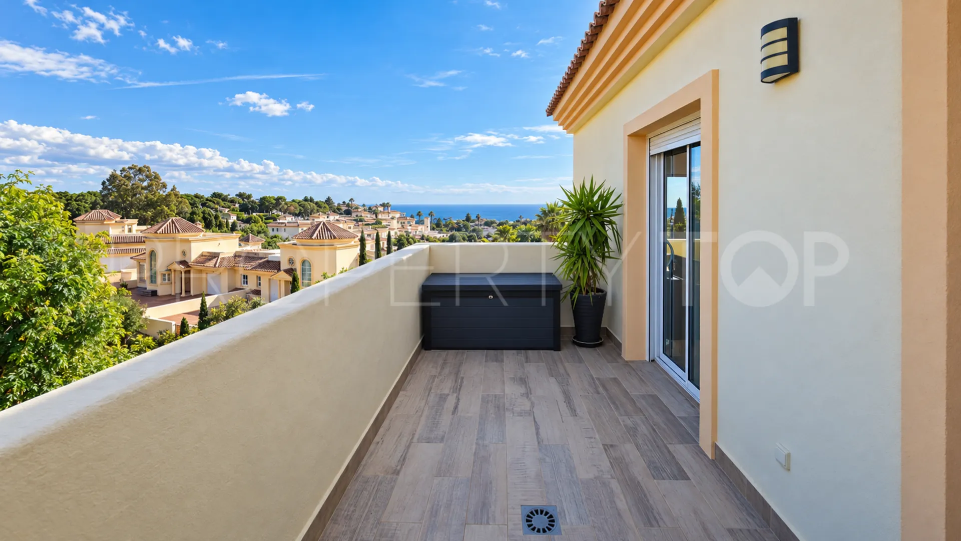 For sale San Roque duplex penthouse with 3 bedrooms