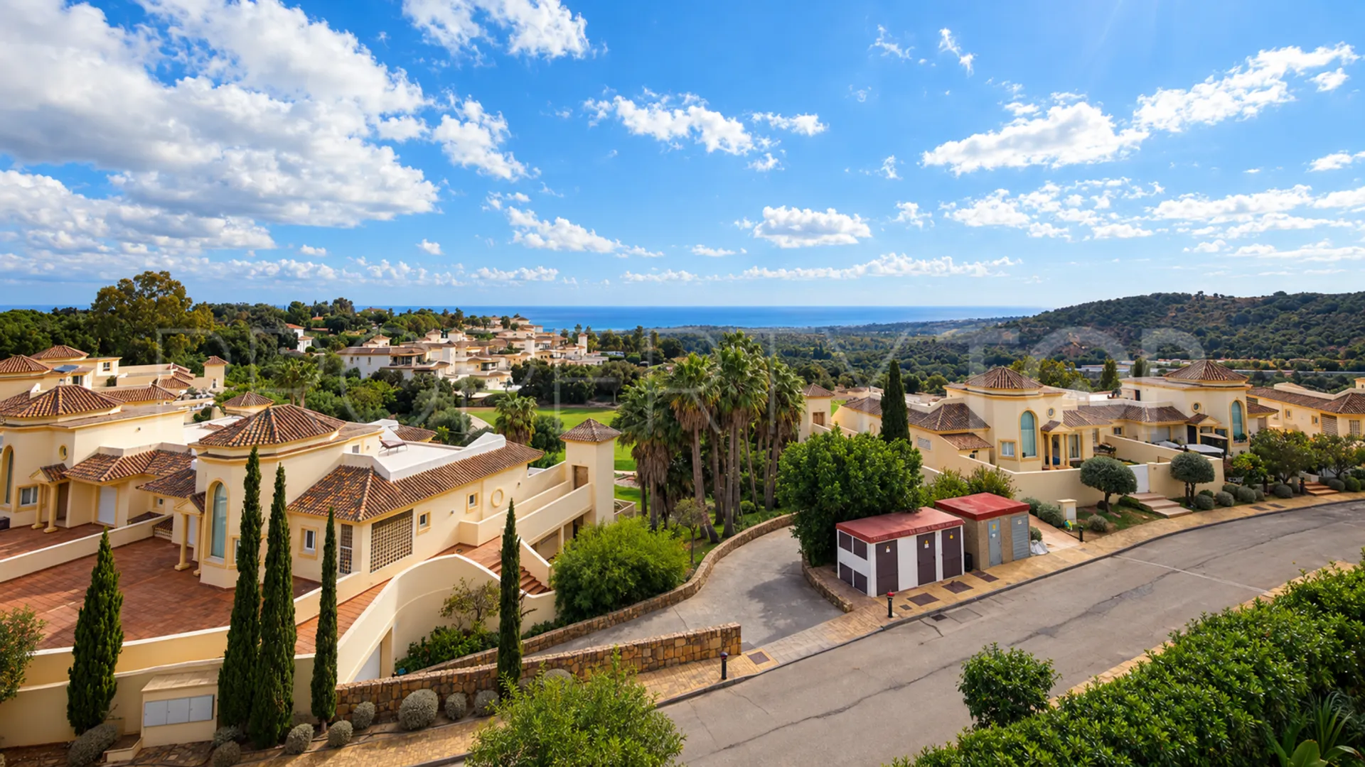 For sale San Roque duplex penthouse with 3 bedrooms
