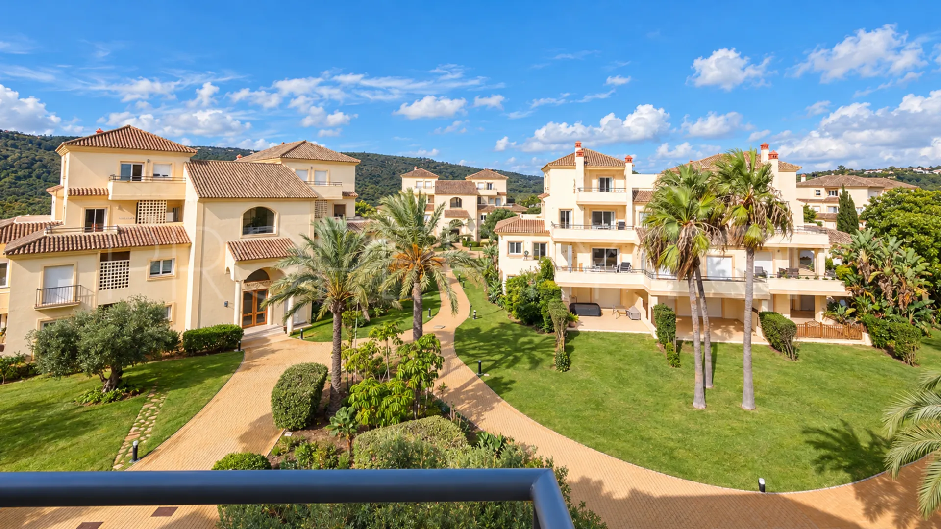 For sale San Roque duplex penthouse with 3 bedrooms