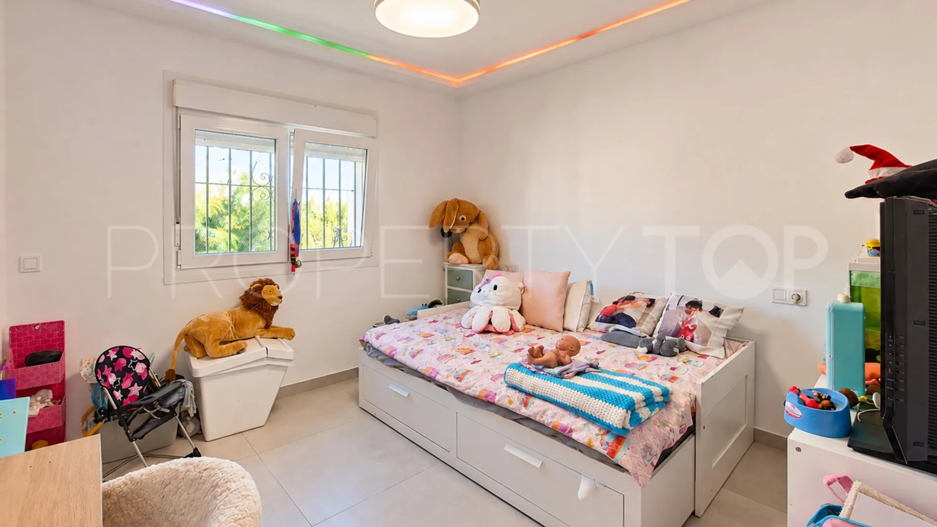 House with 3 bedrooms for sale in Manilva