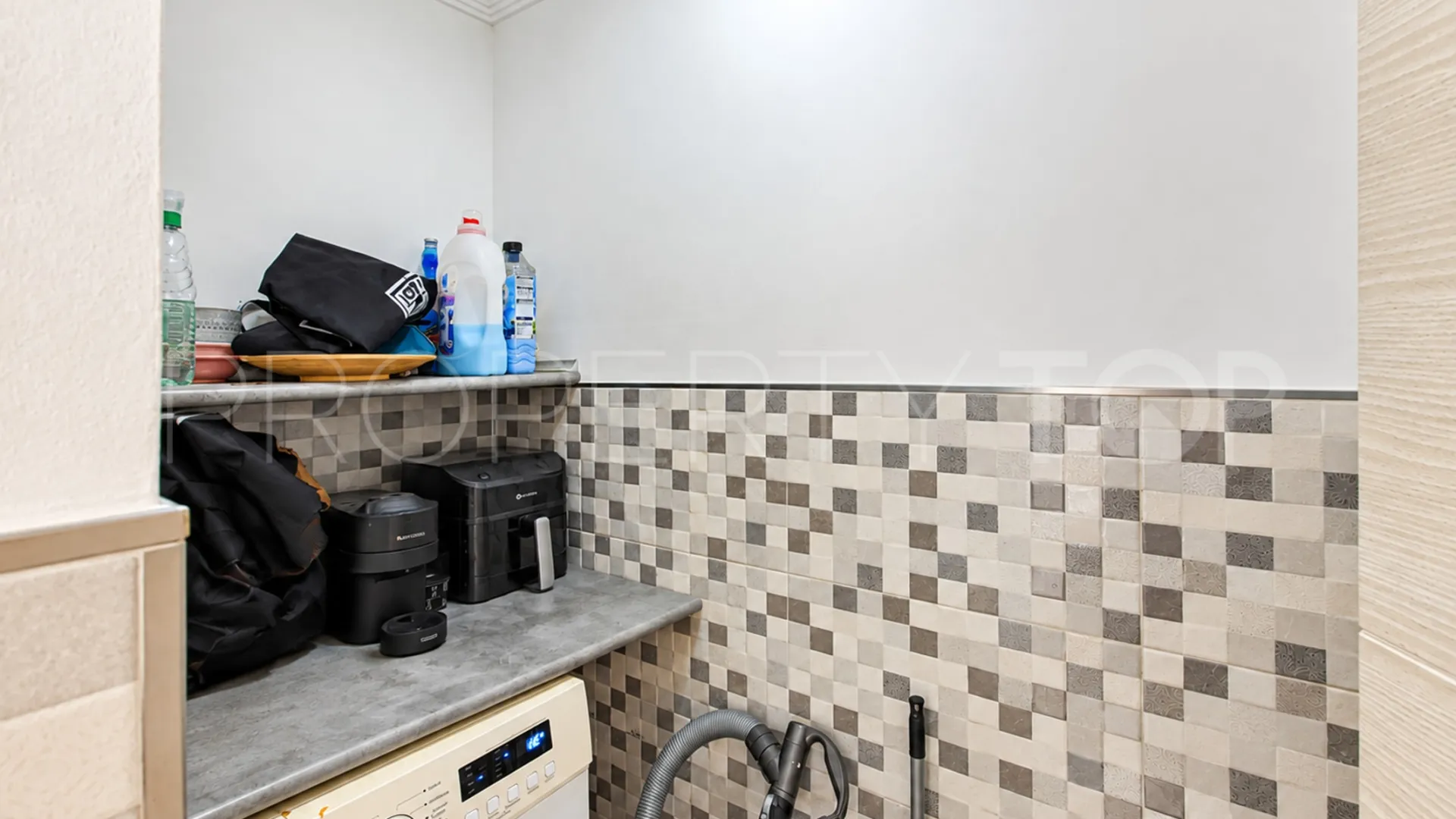 House with 3 bedrooms for sale in Manilva
