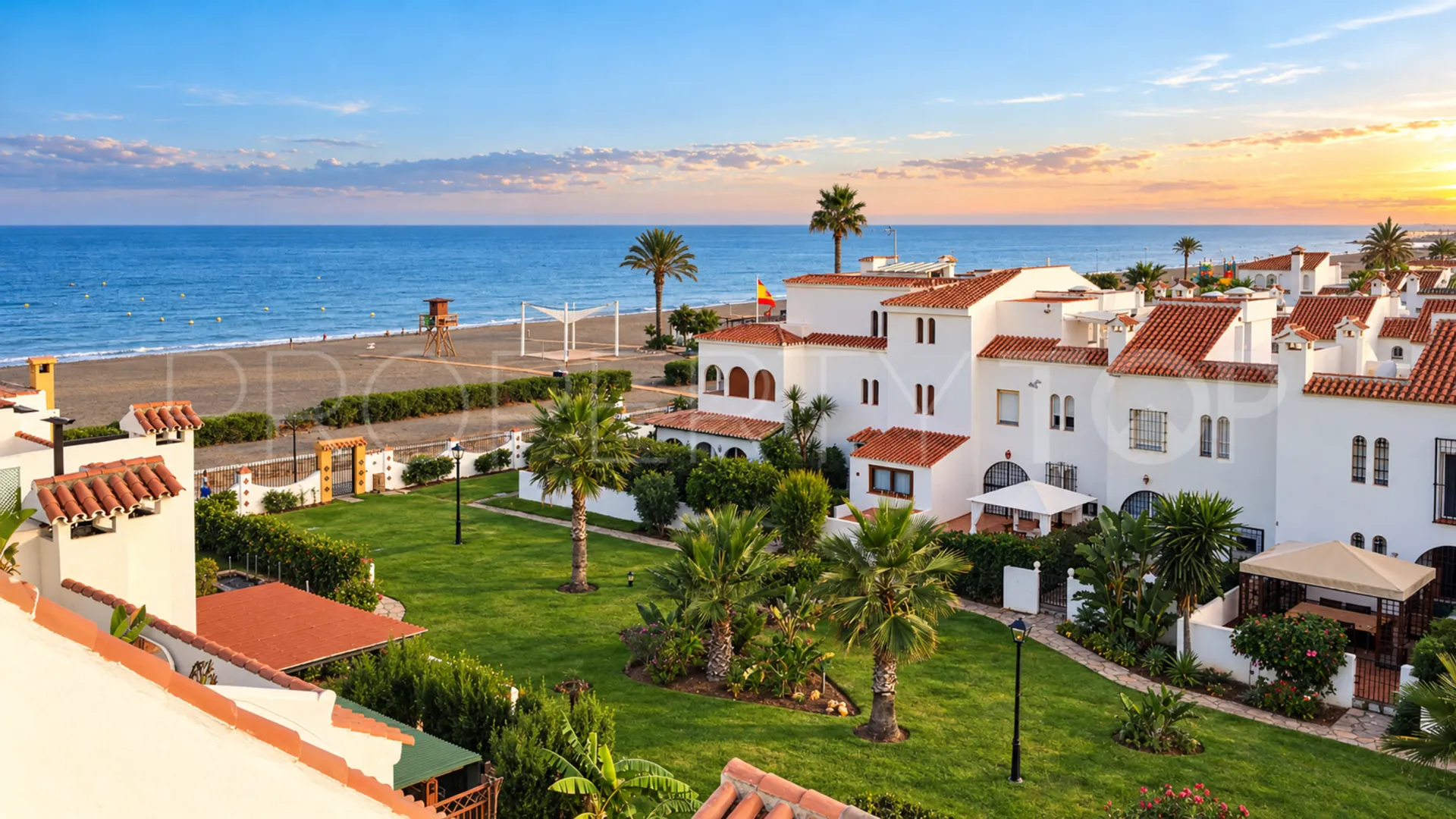 Se vende adosado en Marina de Casares