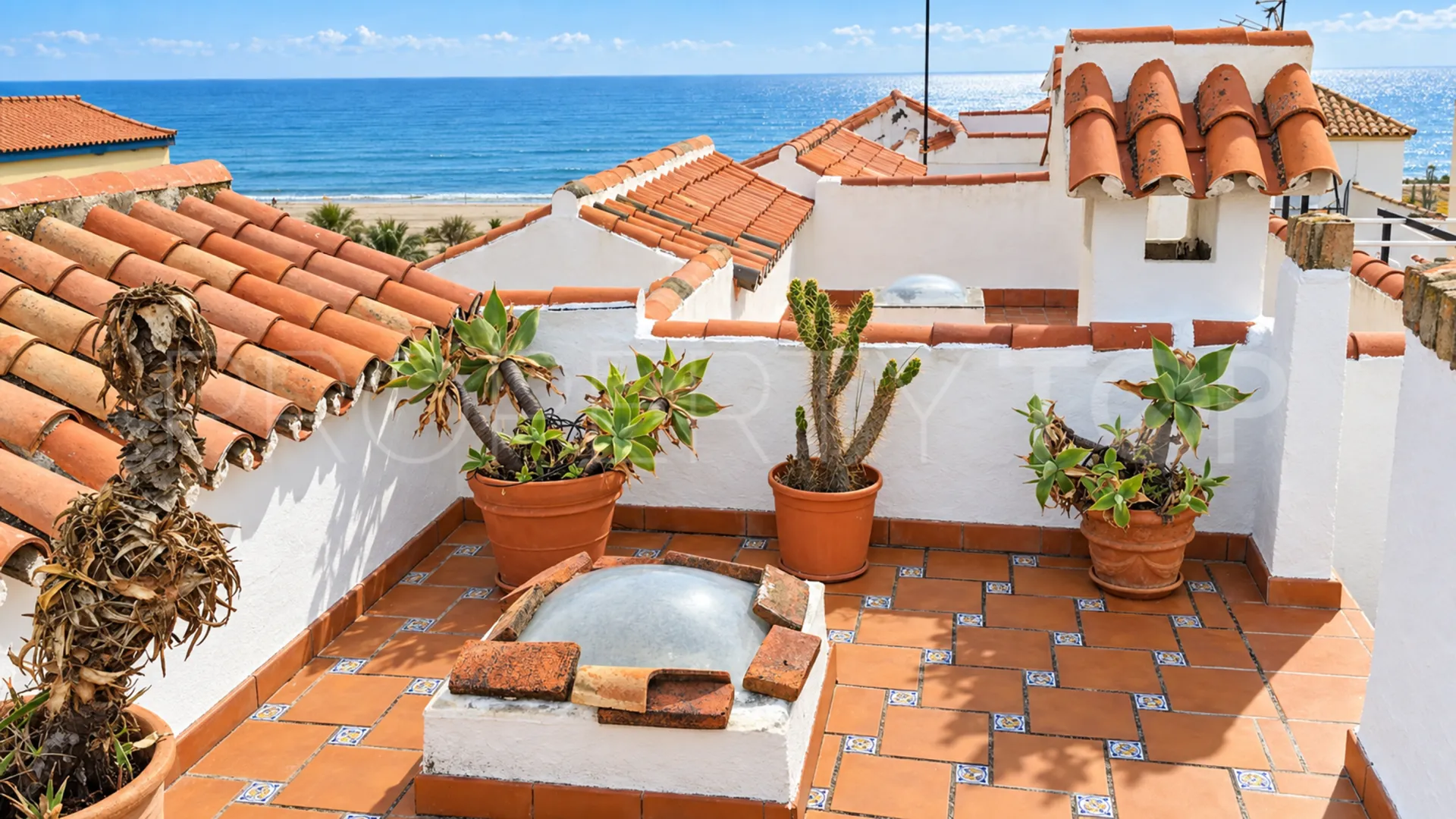 Se vende adosado en Marina de Casares