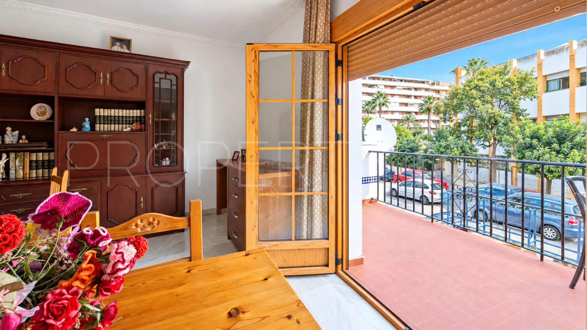 Se vende pareado de 5 dormitorios en Estepona