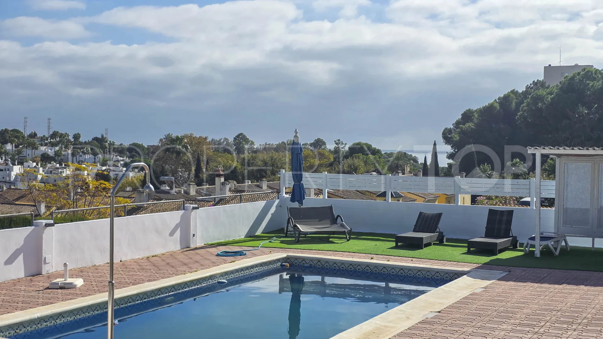 House for sale in Estepona with 3 bedrooms