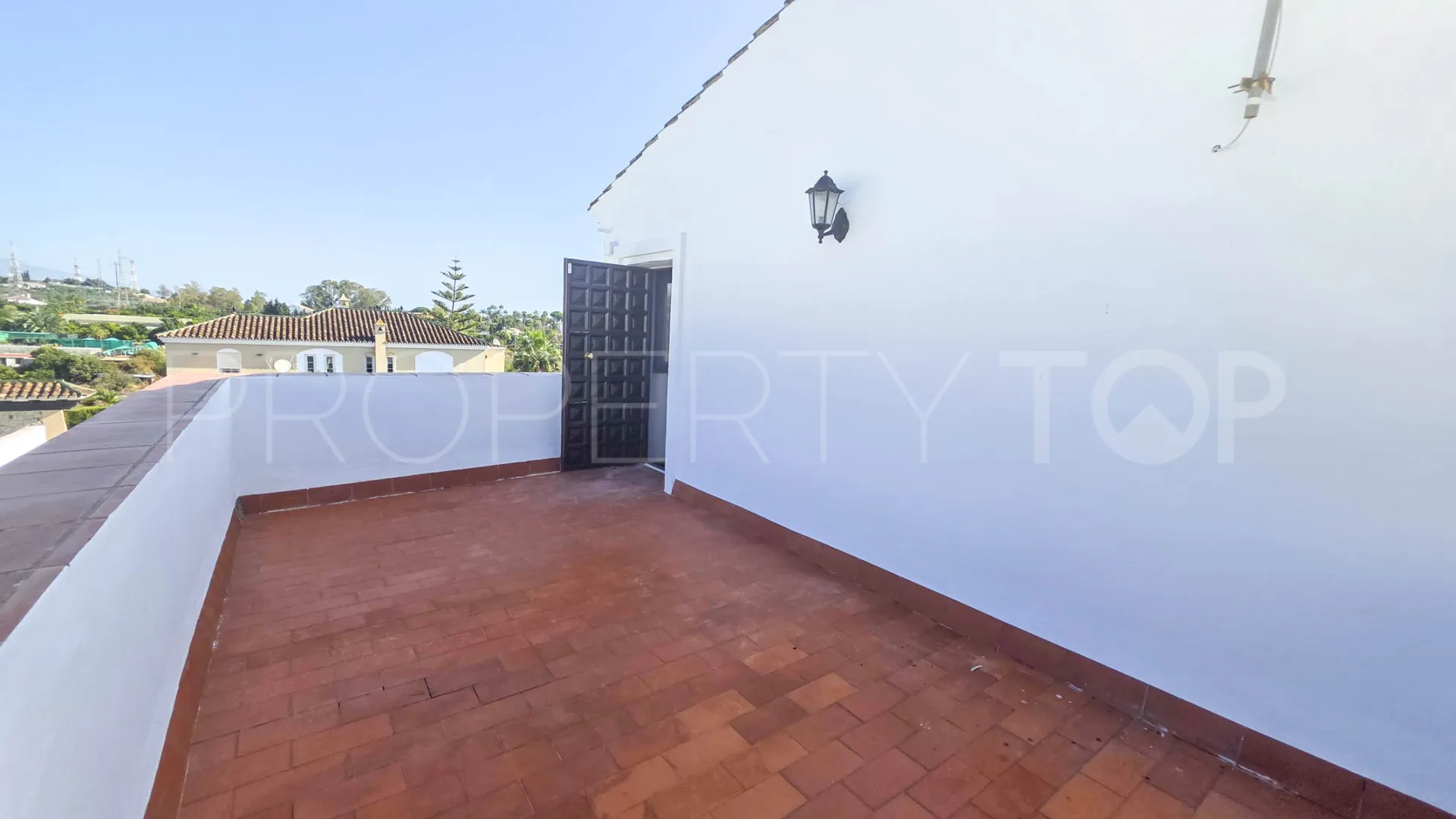 House for sale in Estepona with 3 bedrooms