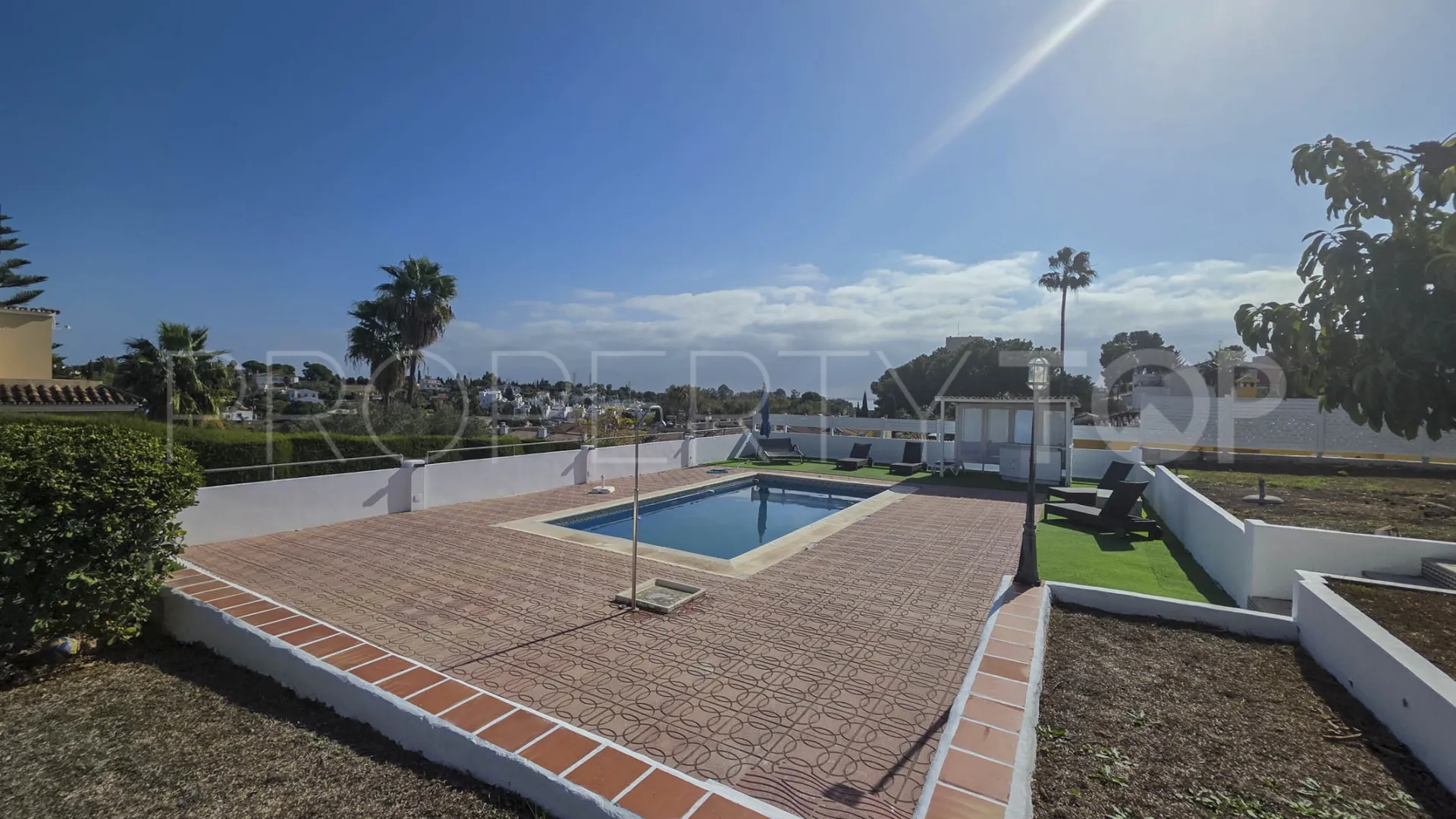 House for sale in Estepona with 3 bedrooms