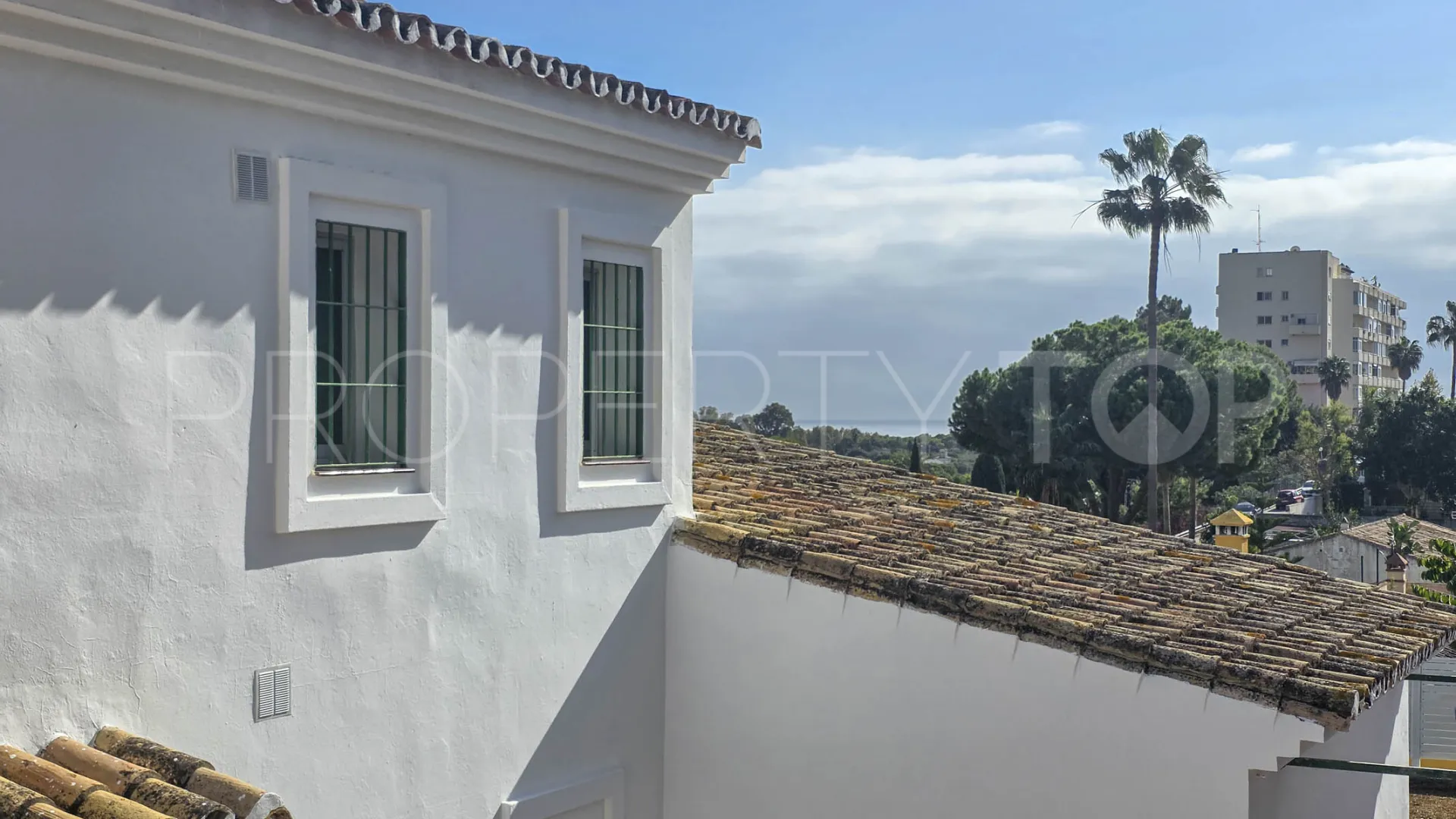 House for sale in Estepona with 3 bedrooms