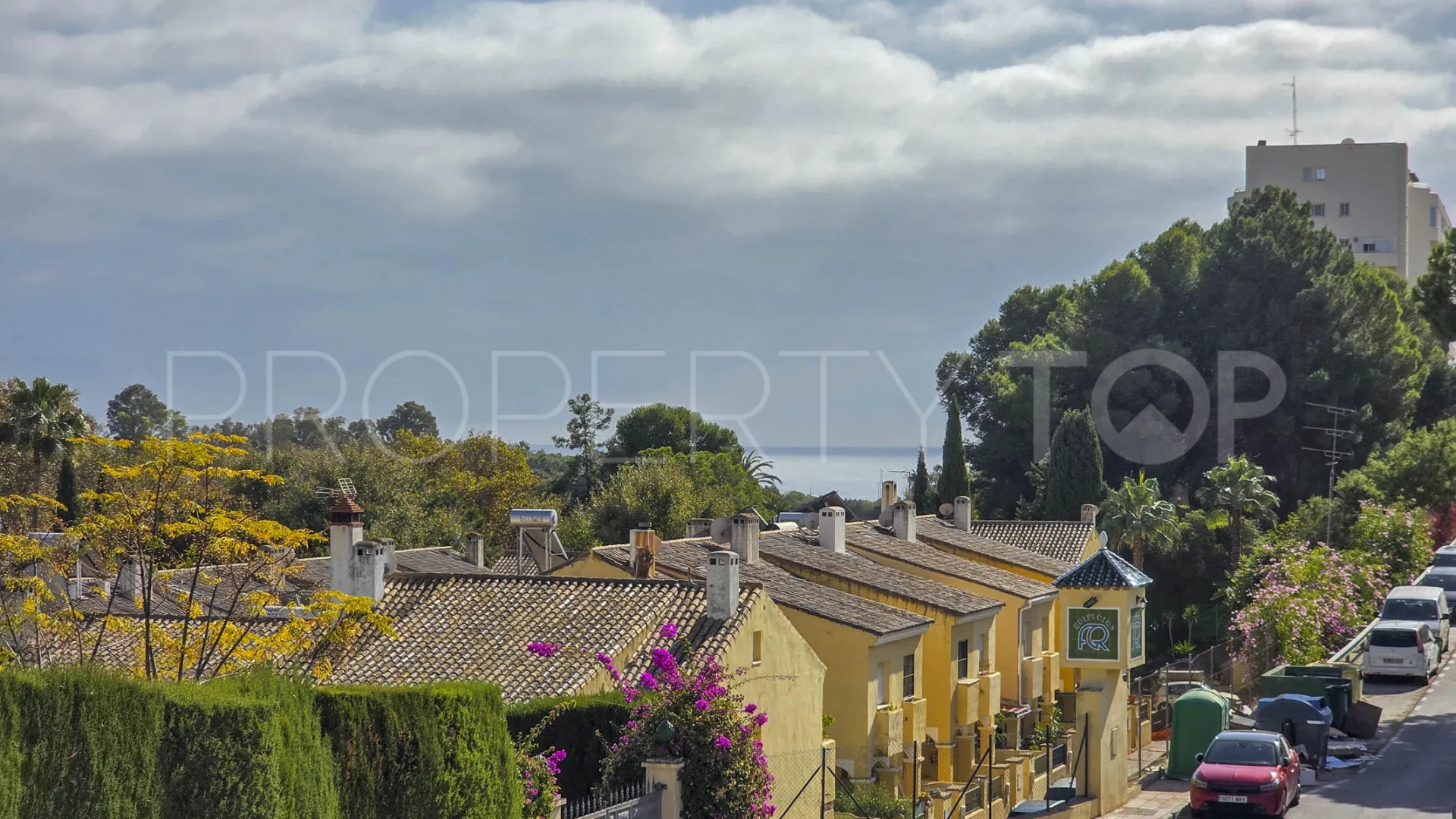 House for sale in Estepona with 3 bedrooms