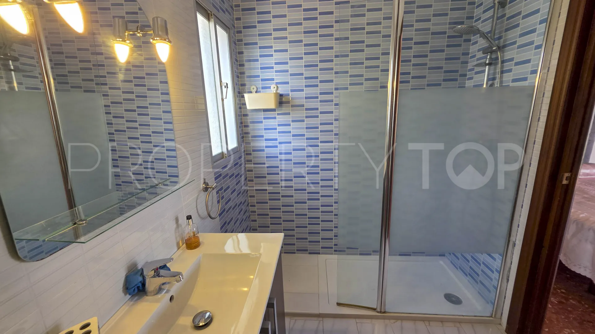 House for sale in Estepona with 3 bedrooms